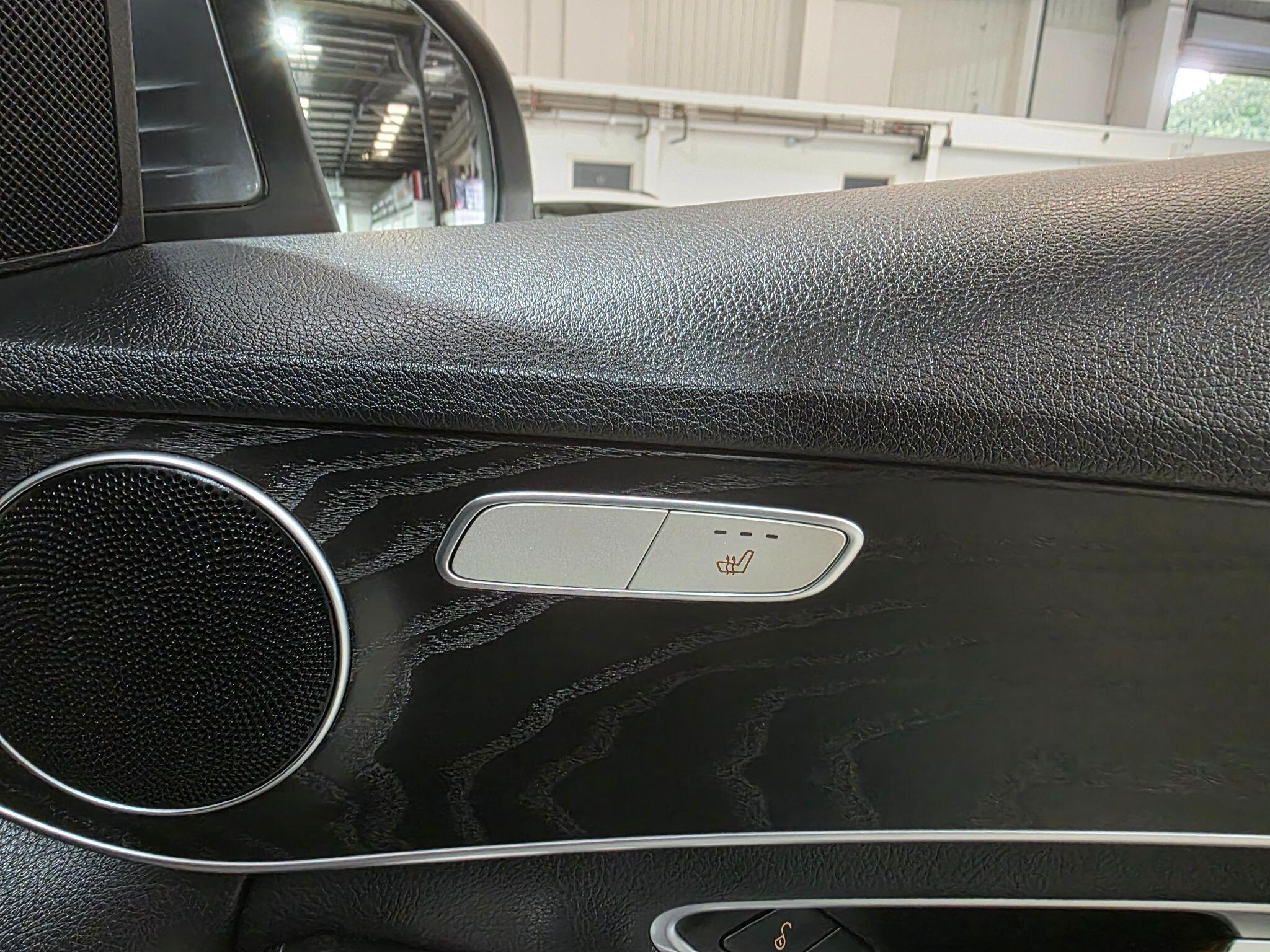 Mercedes-Benz C Class view 14