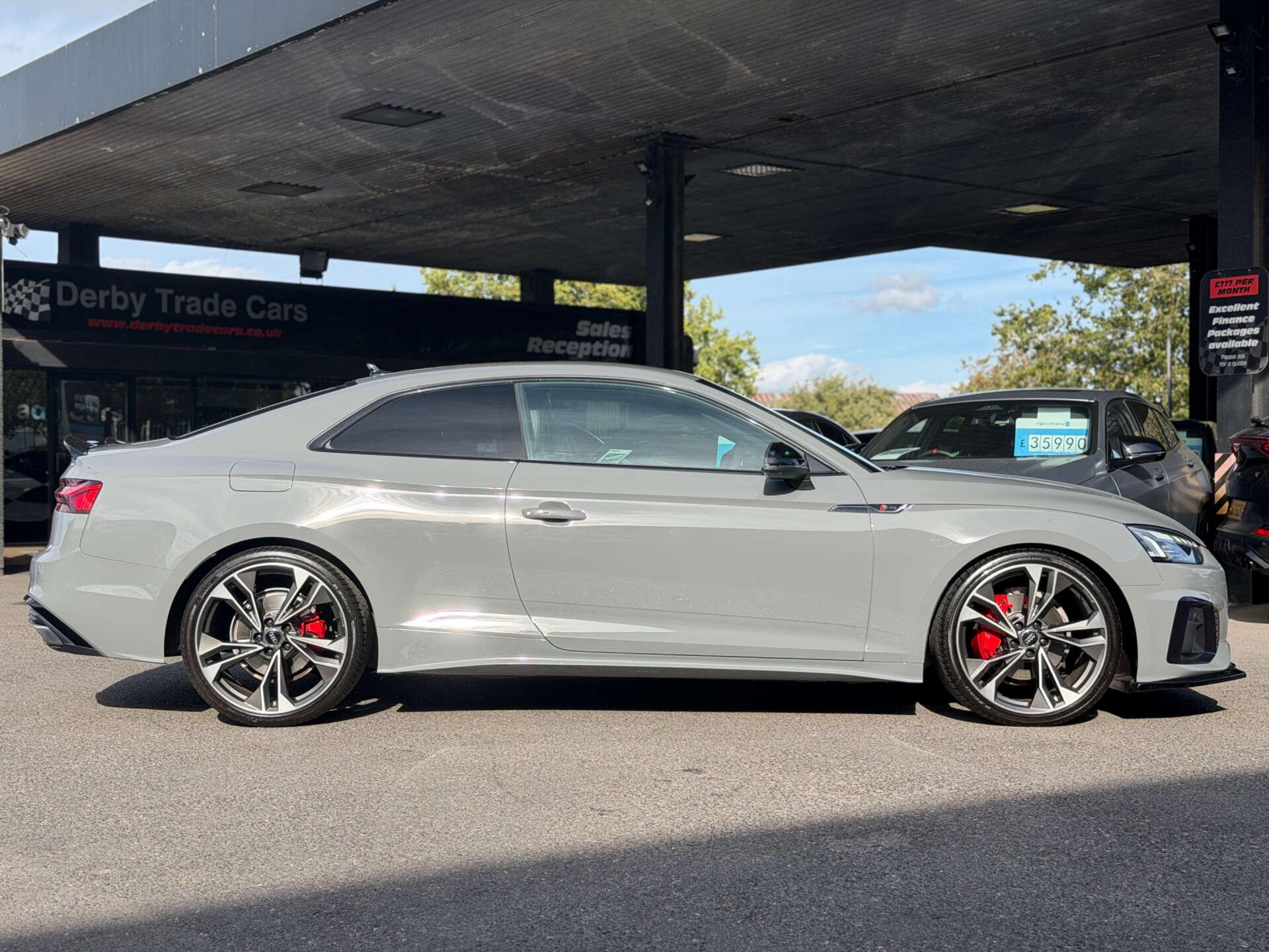 Audi A5 view 9