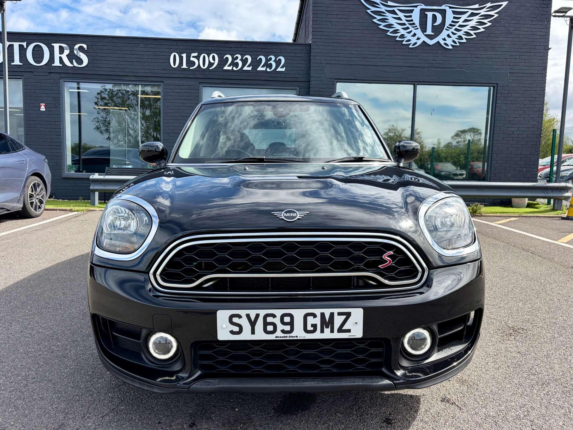 Mini Countryman view 3