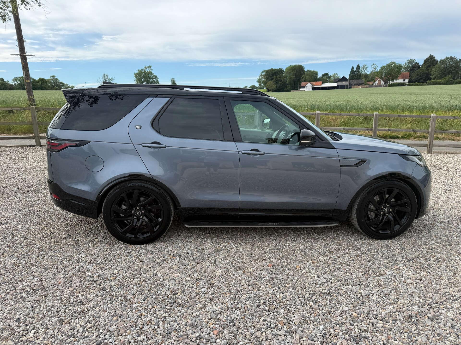 Land Rover Discovery view 6