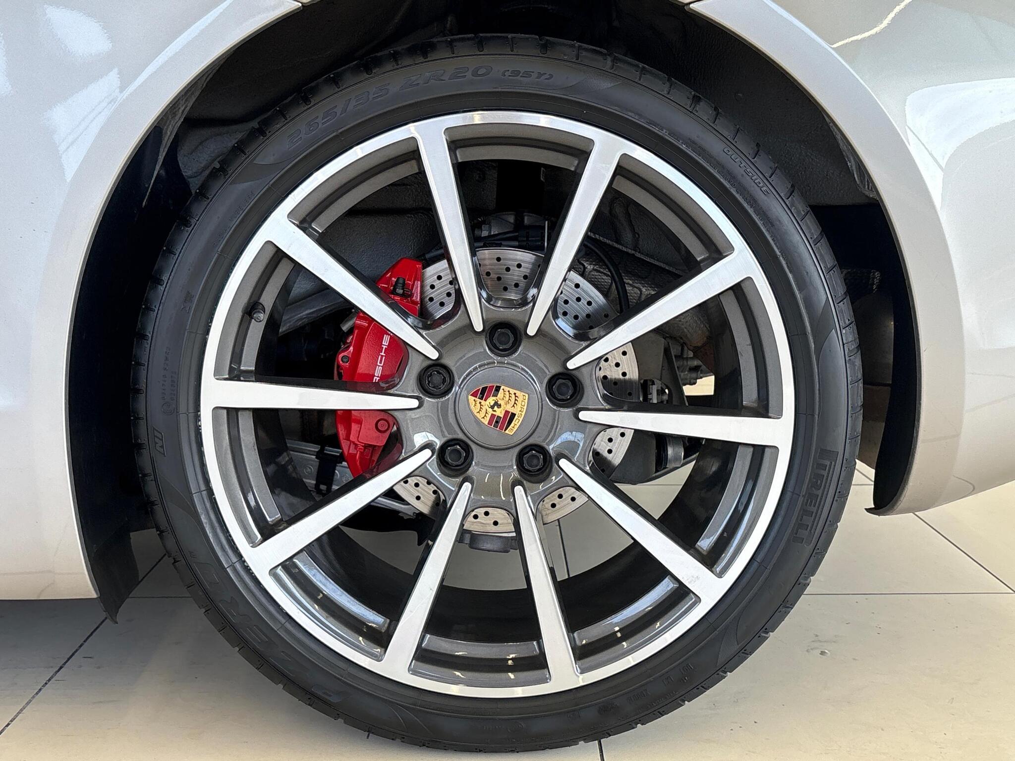 Porsche Boxster view 32