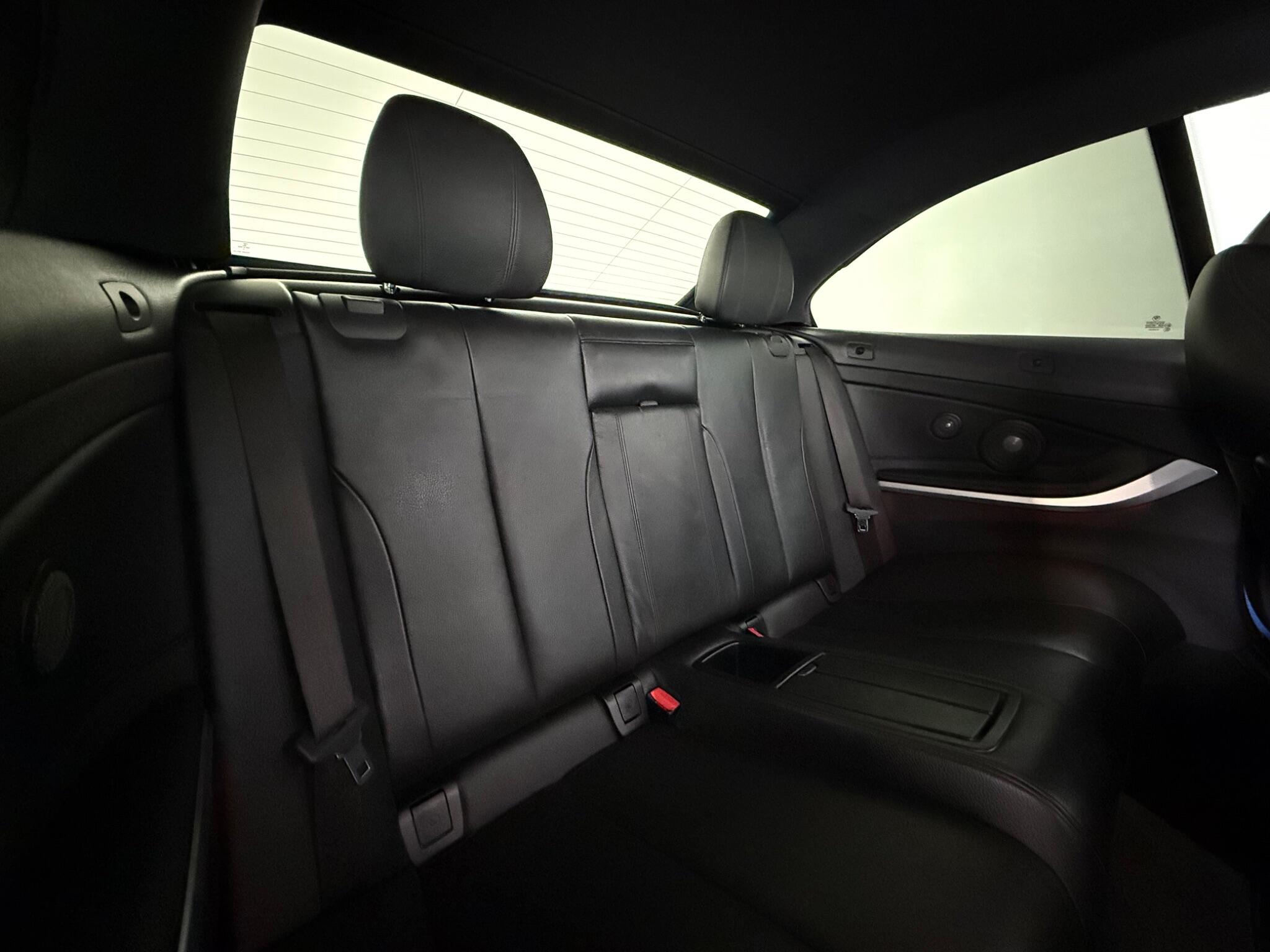 BMW 4 Series view 33