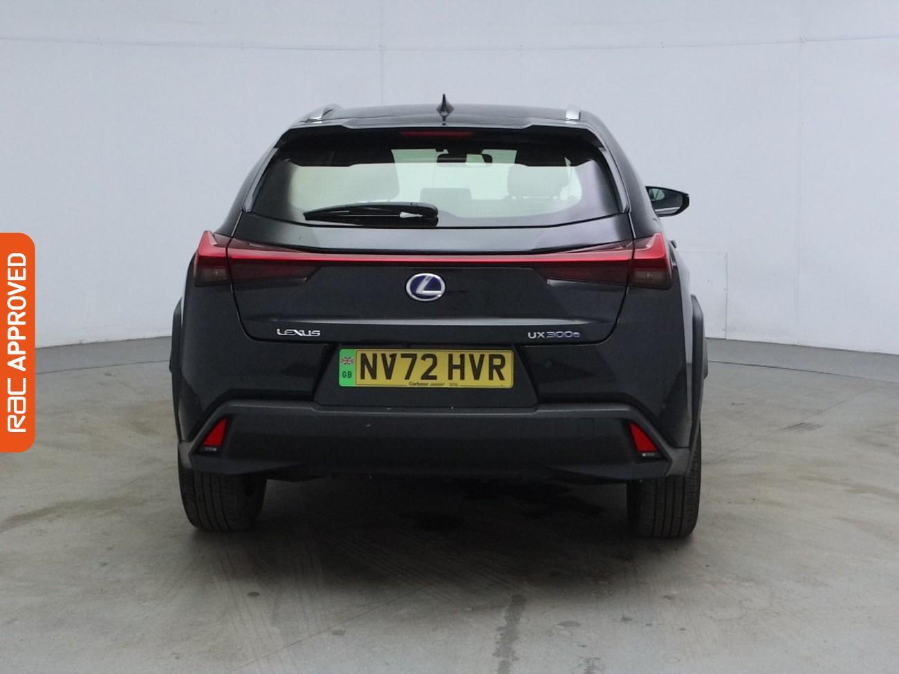 Lexus Ux view 9
