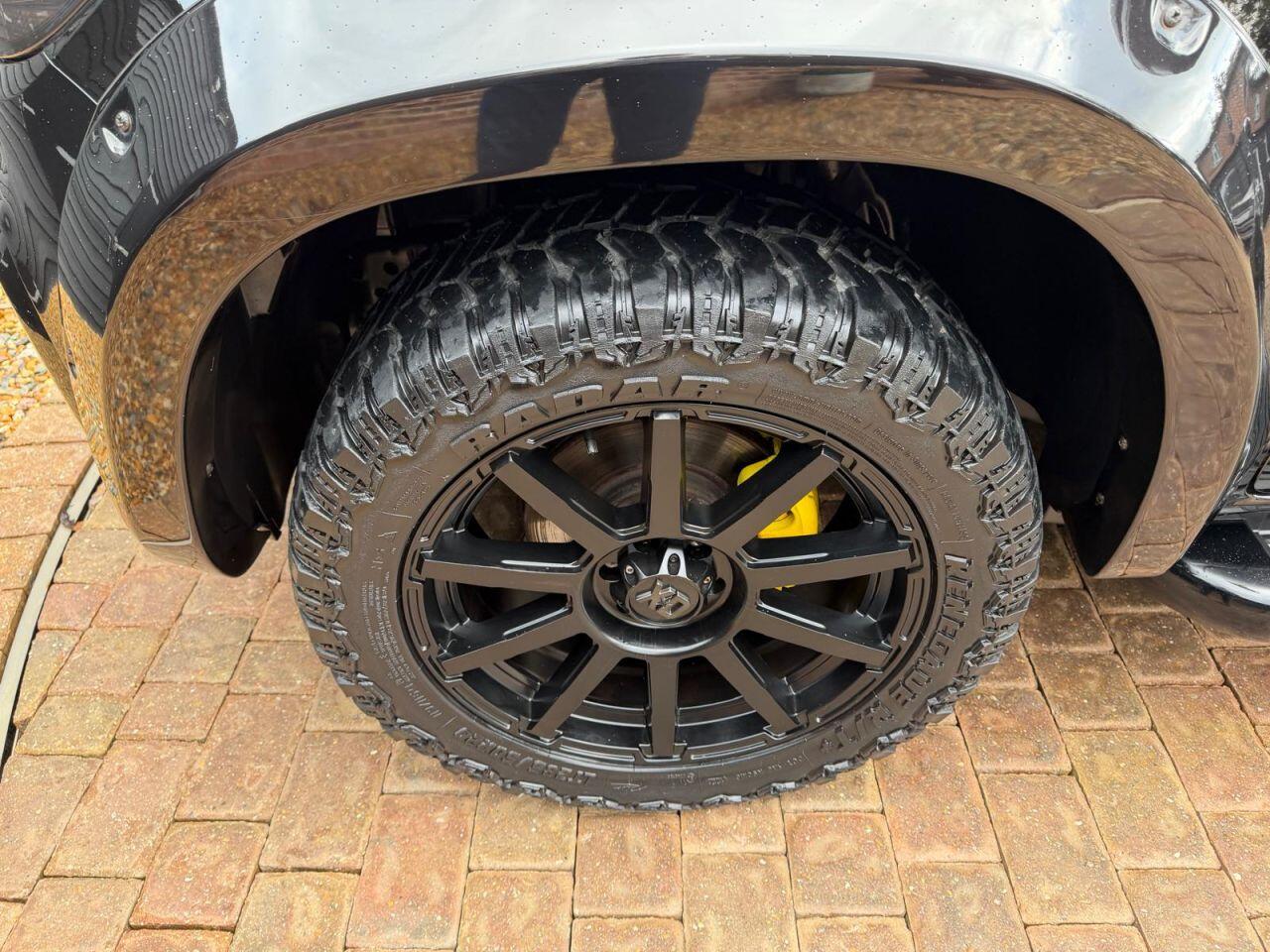 Mercedes-Benz X-Class view 17