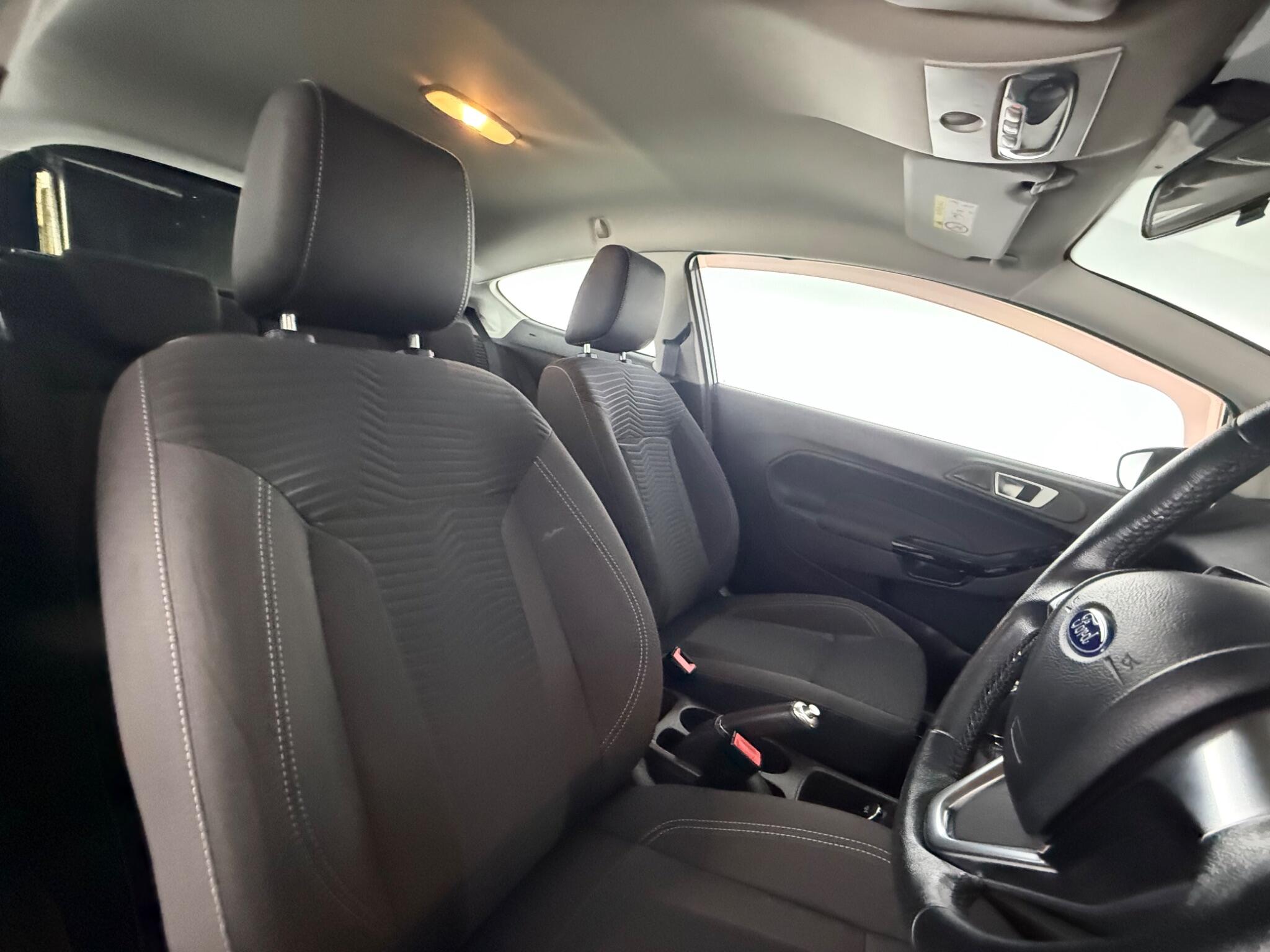 Ford Fiesta view 23