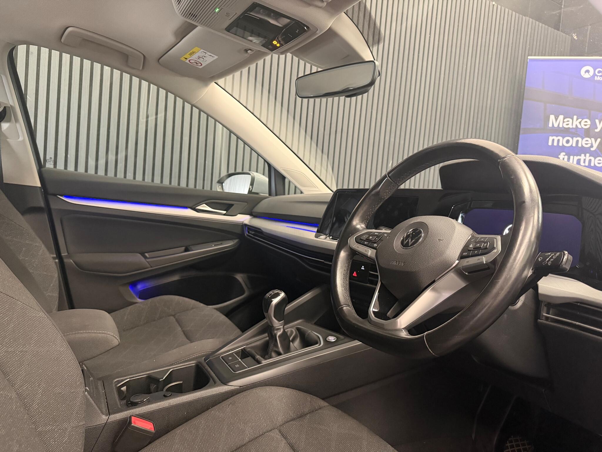 Volkswagen Golf view 11