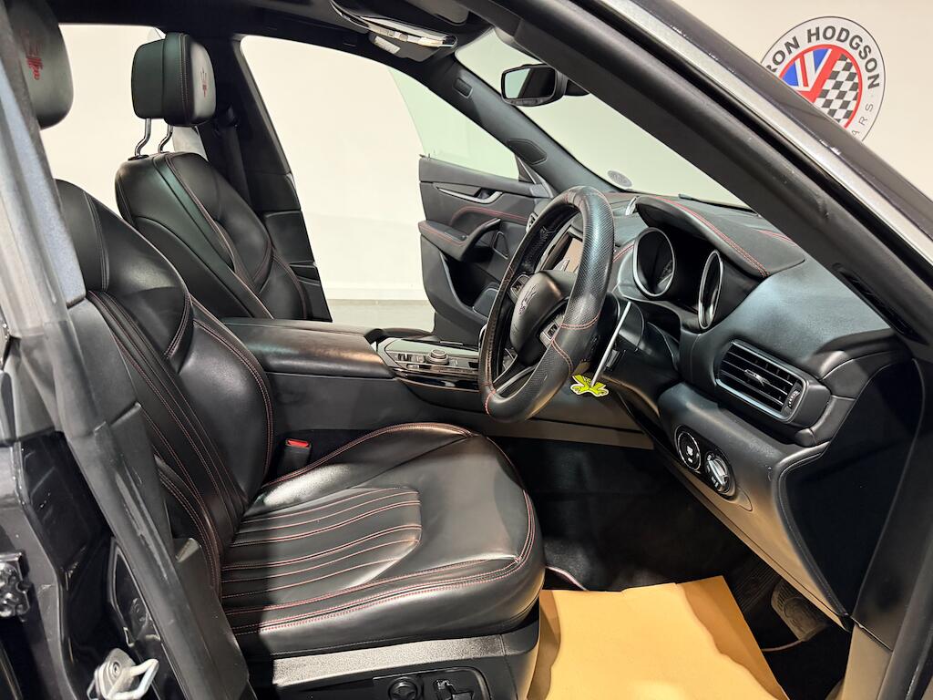 Maserati Levante view 6