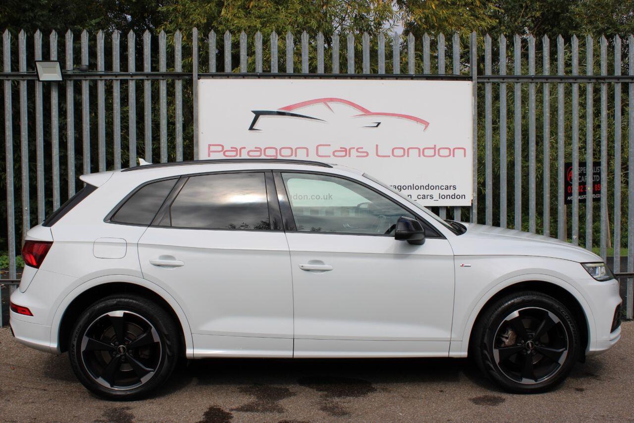 Audi Q5 view 7