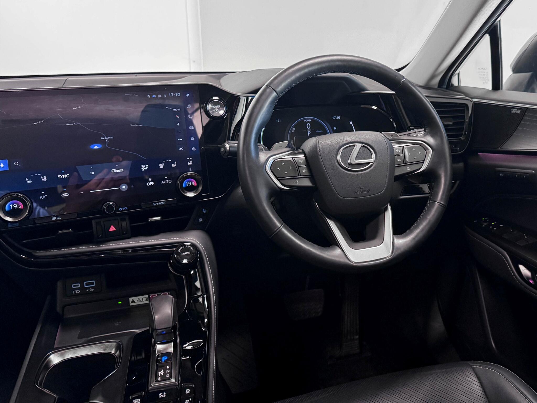 Lexus NX view 16