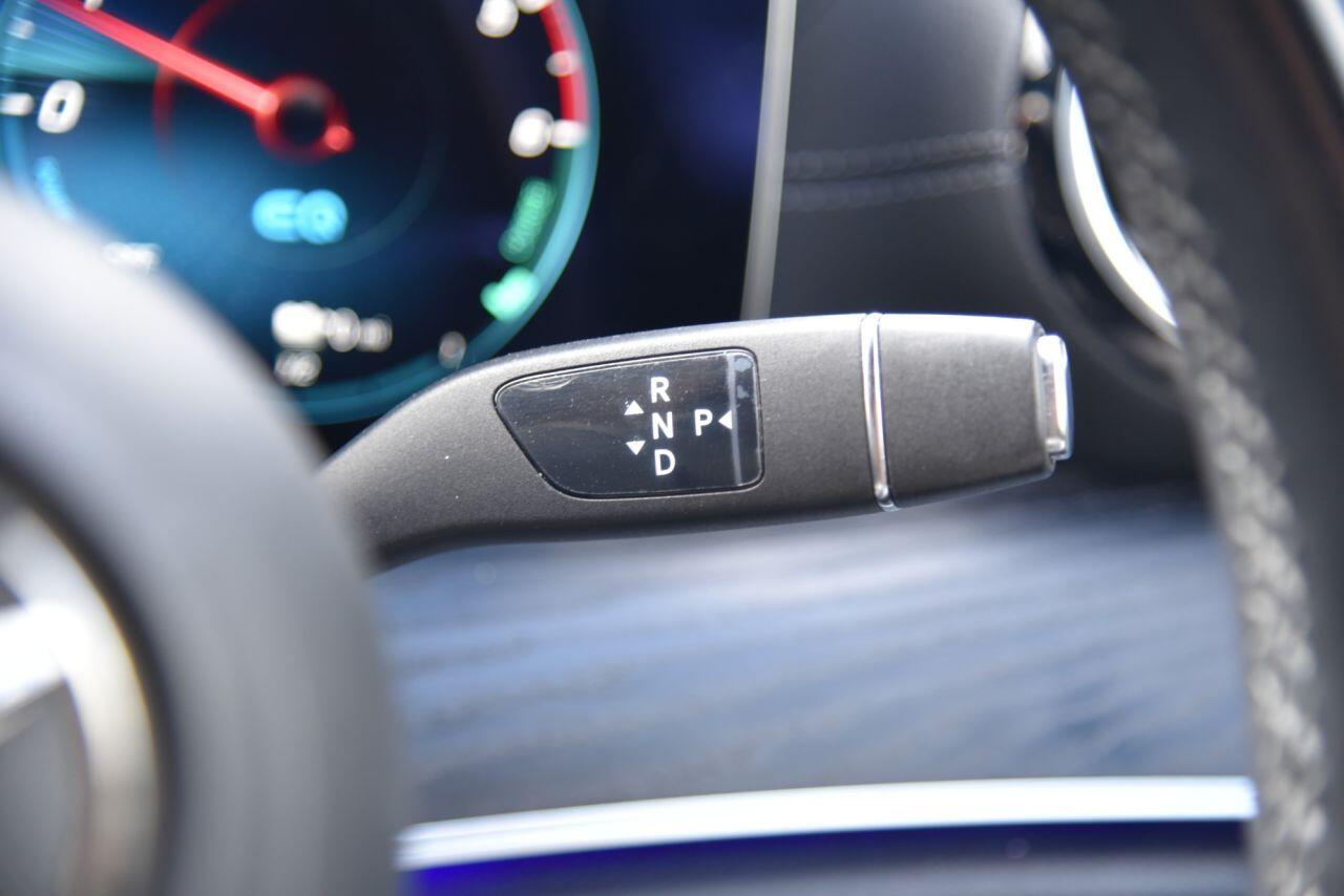 Mercedes-Benz E Class view 33
