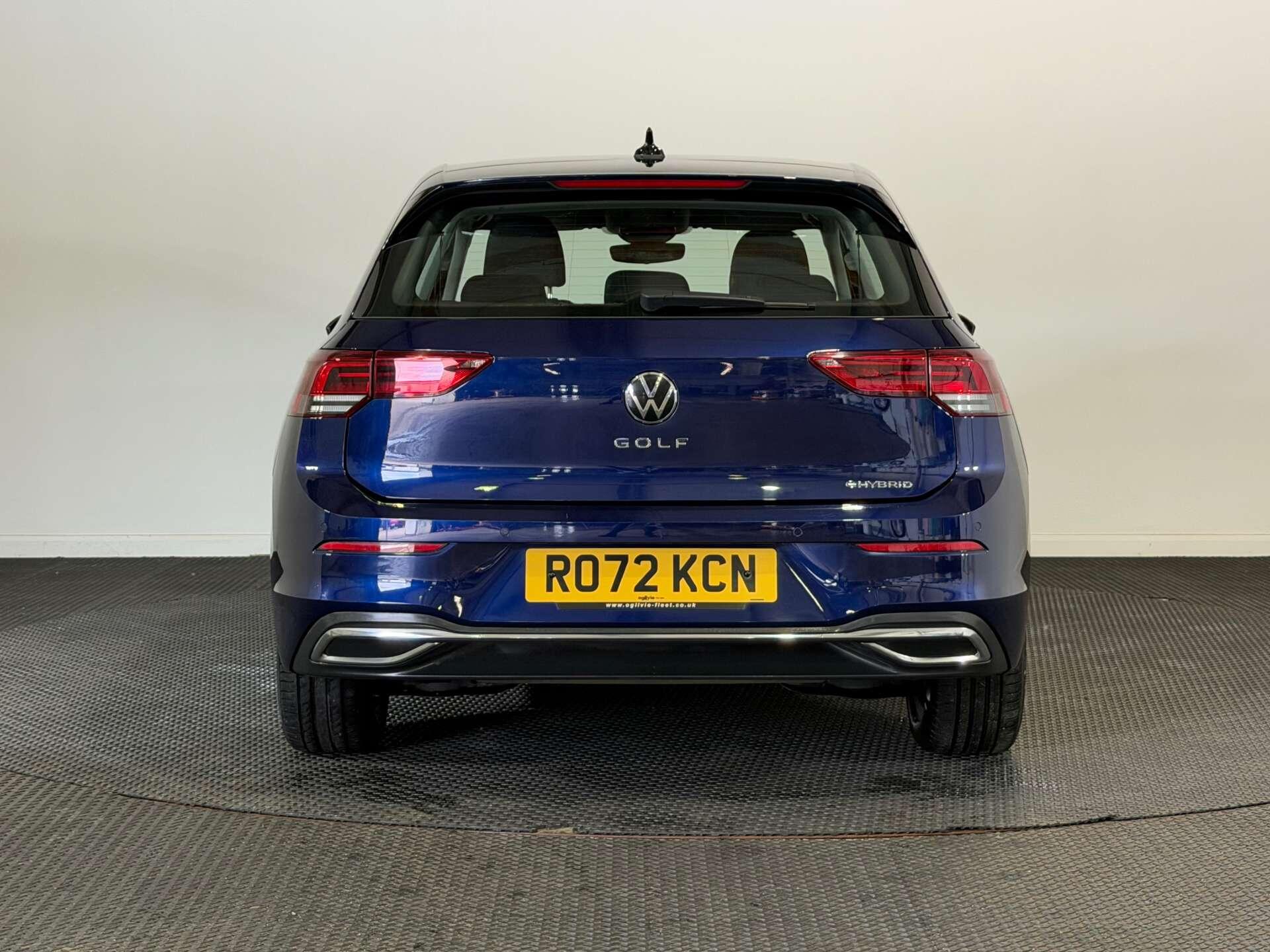Volkswagen Golf view 6
