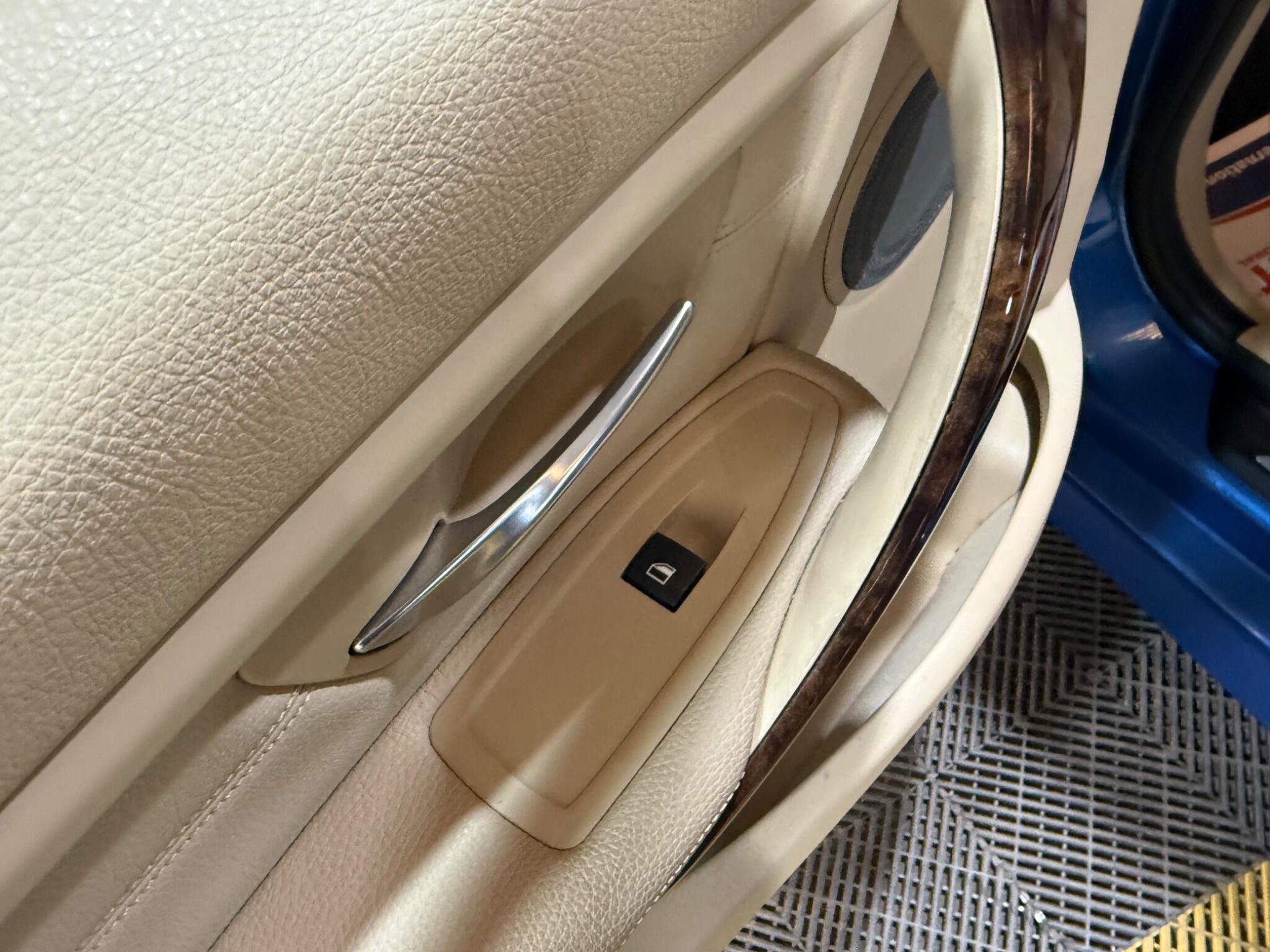BMW 3 Series view 62