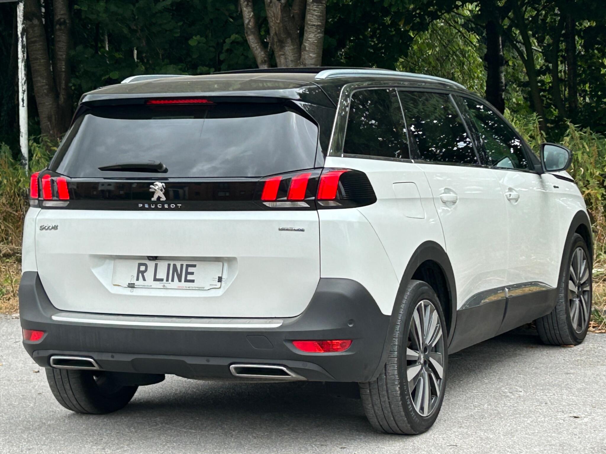 Peugeot 5008 view 11
