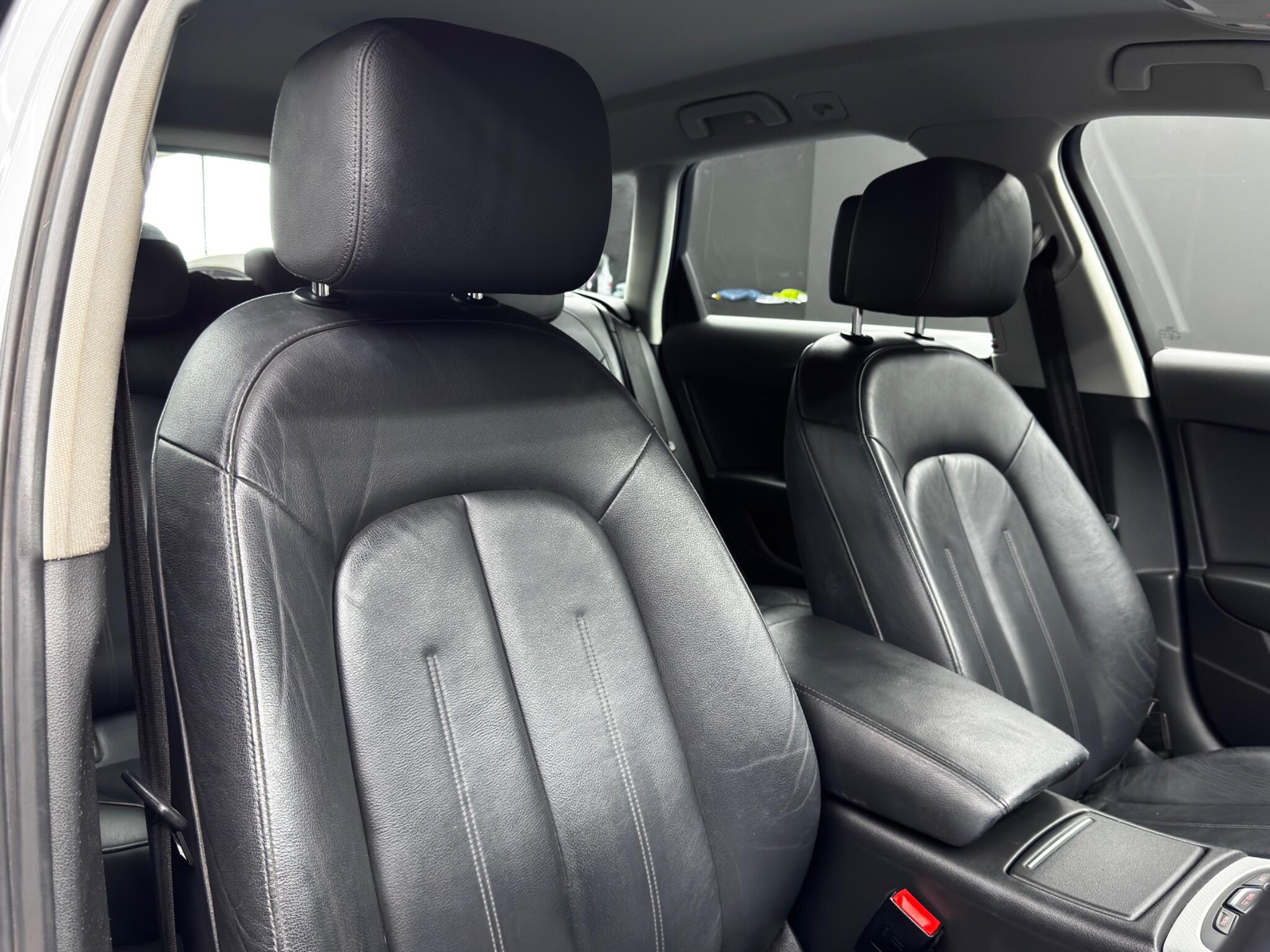 Audi A6 view 12