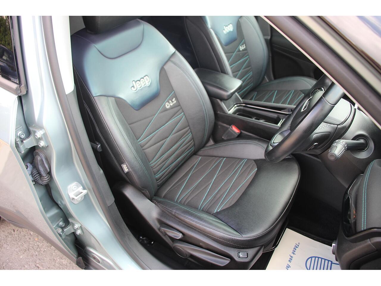 Jeep Compass view 14