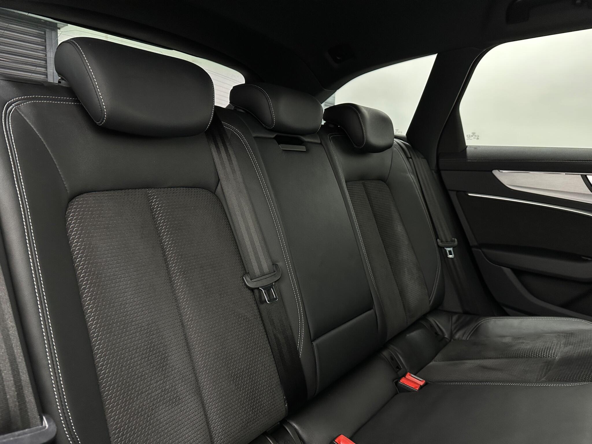 Audi A6 view 42