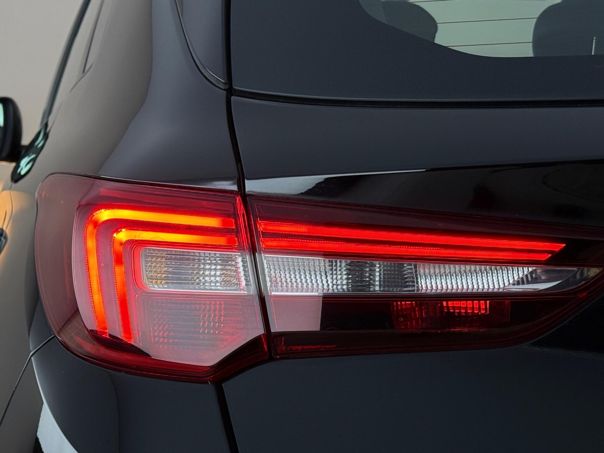 Vauxhall Grandland X view 11