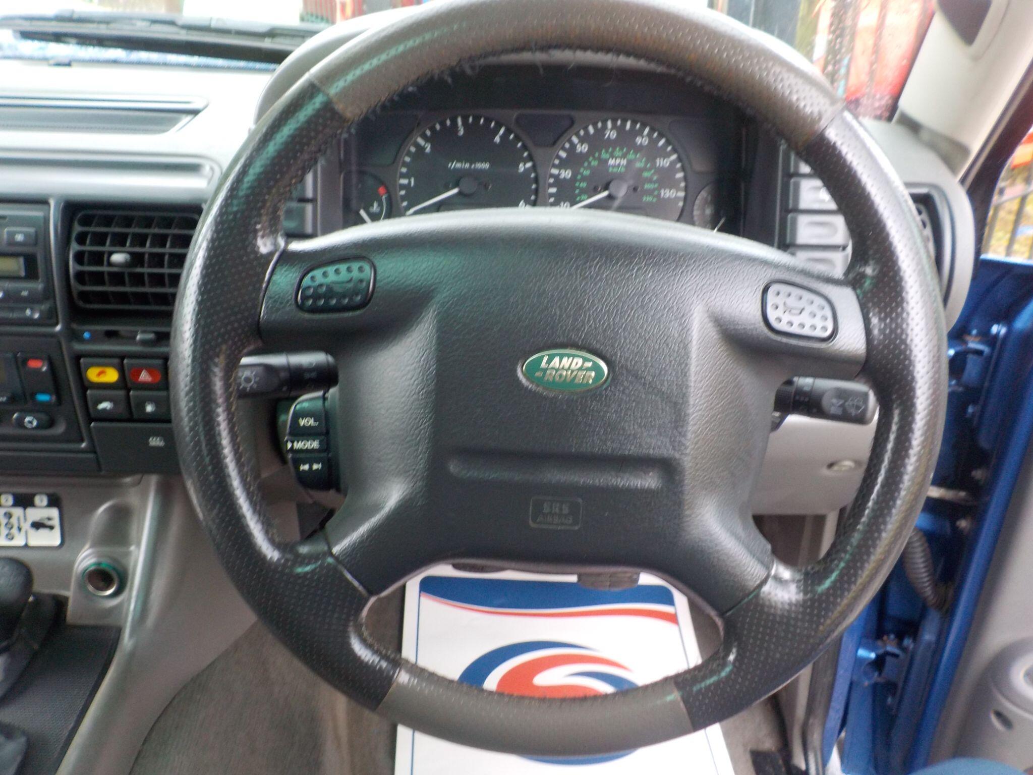 Land Rover Discovery 2.5 TD5 XS Station Wagon 5dr Diesel Manual (5 Seats) (262 g/km, 136 bhp)