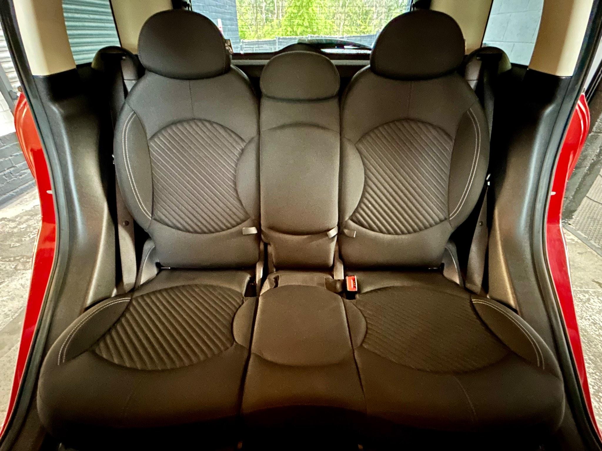 MINI Countryman view 34