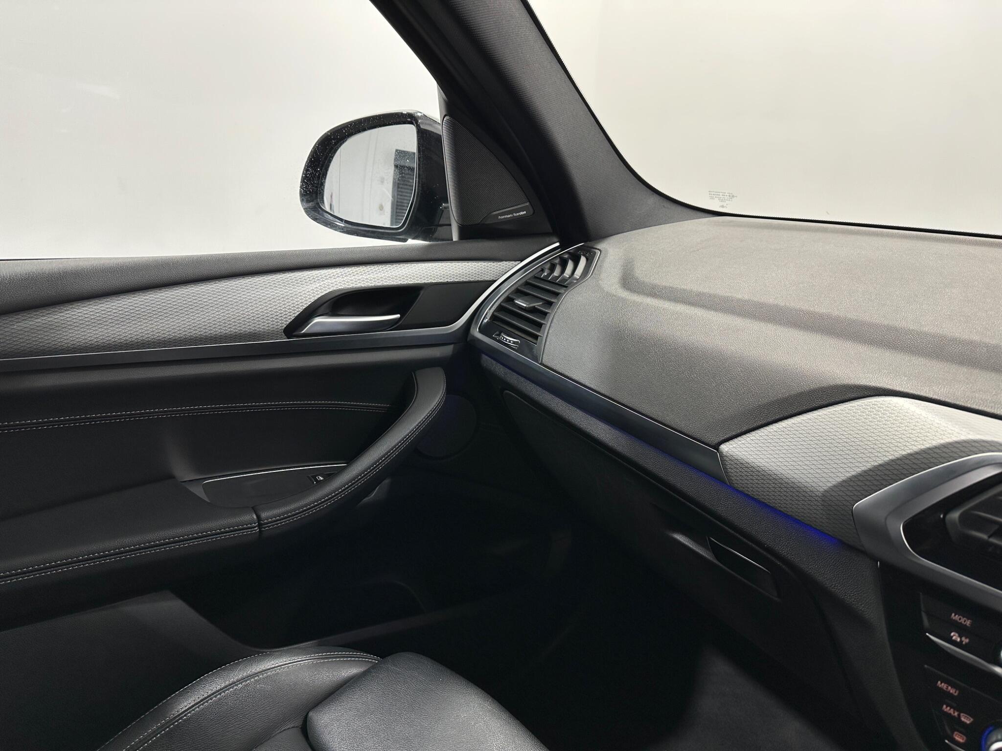 BMW X3 view 29