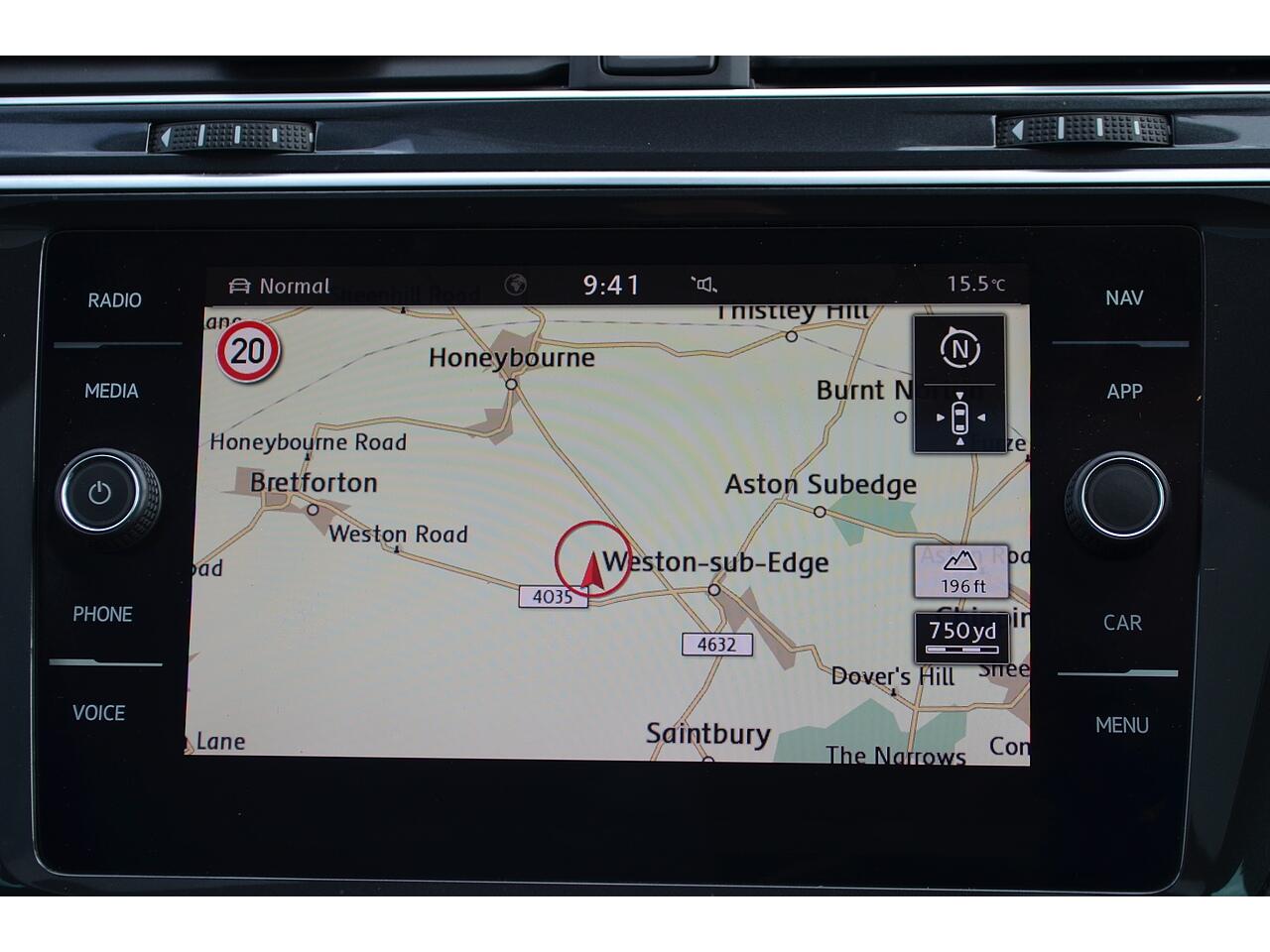 Volkswagen Tiguan view 16