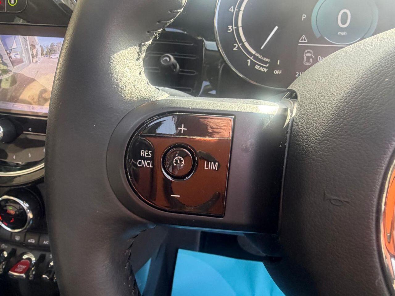 Mini Hatch view 46