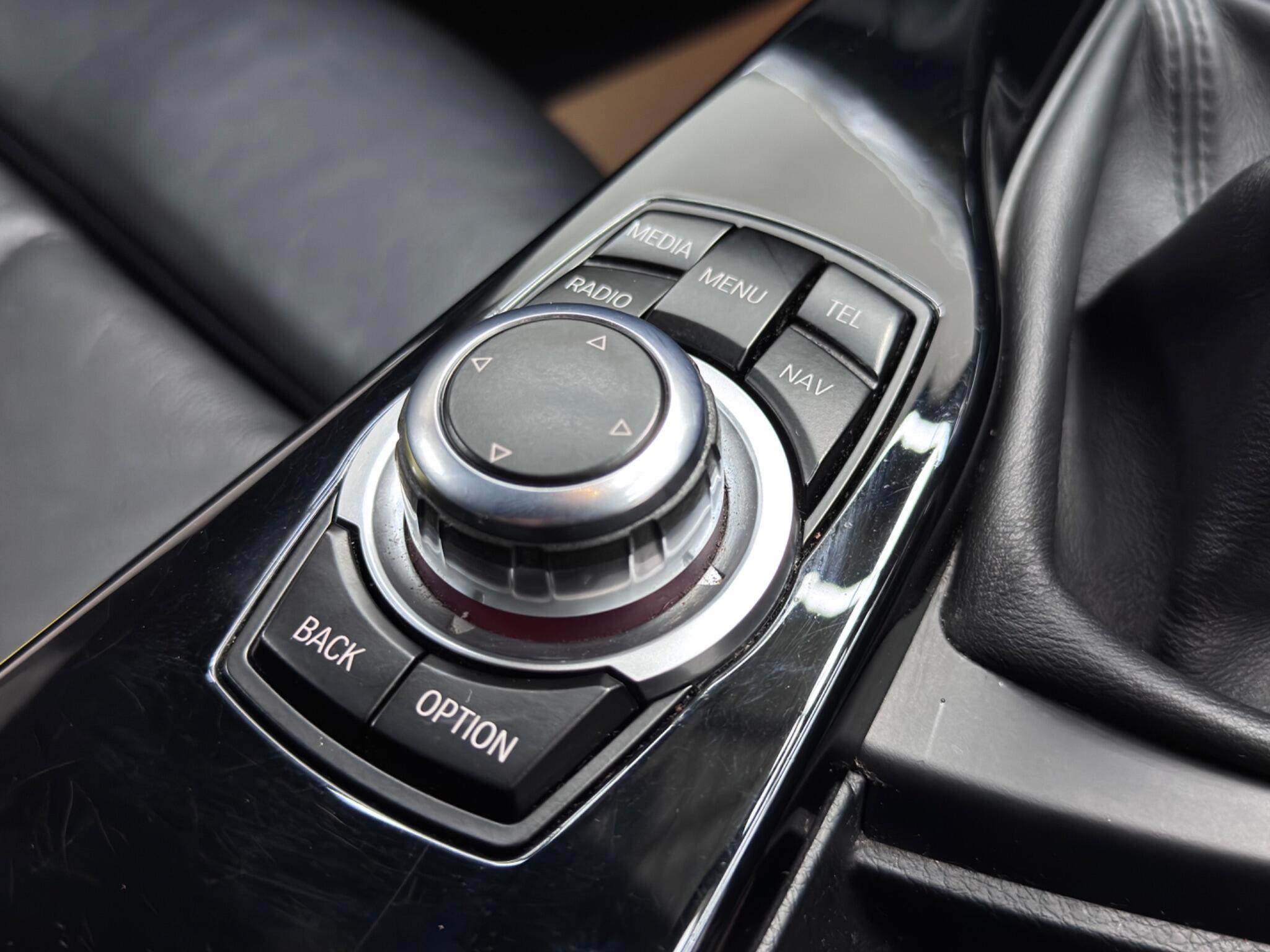 BMW 3 Series view 26