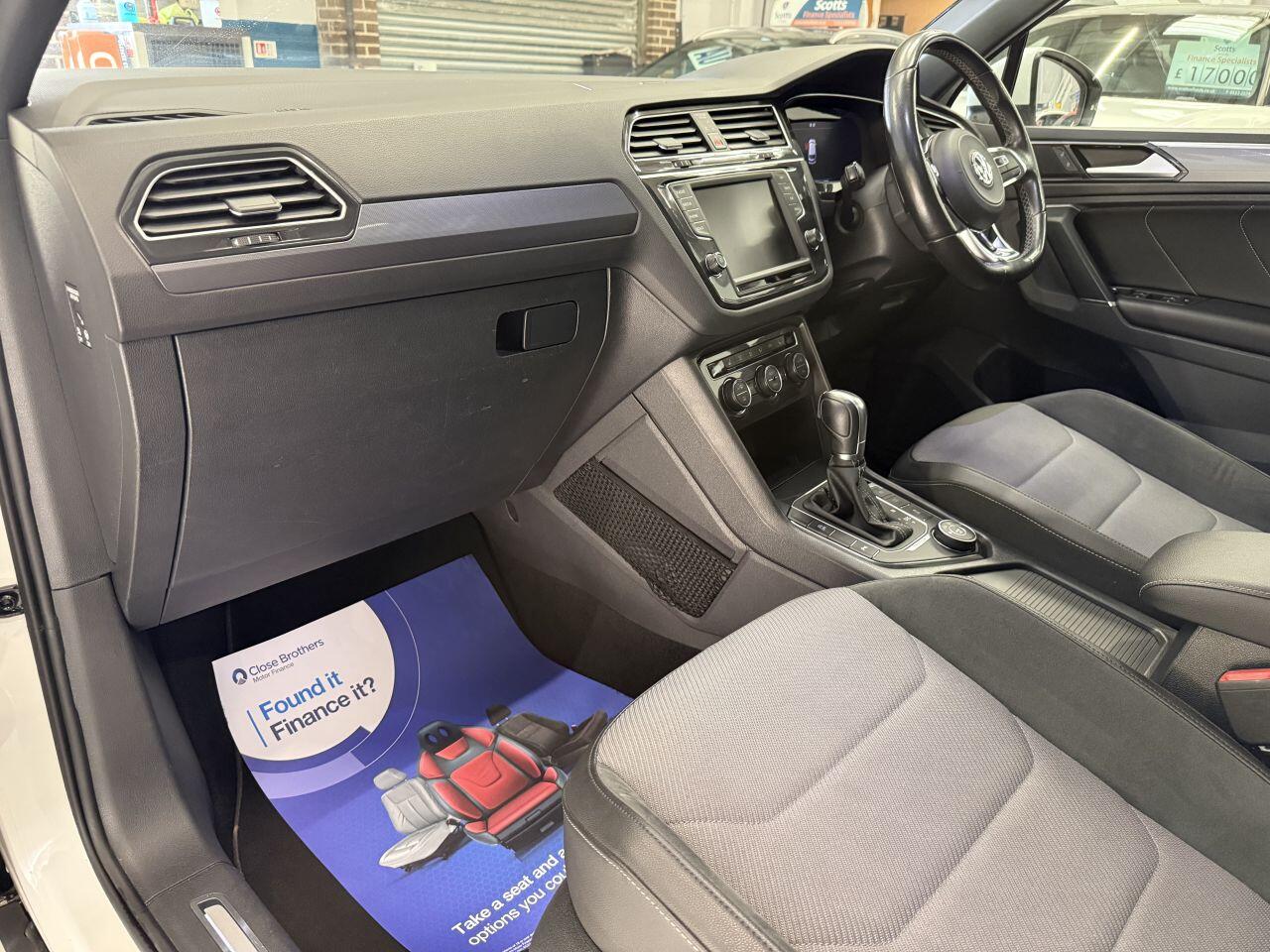 Volkswagen Tiguan view 28