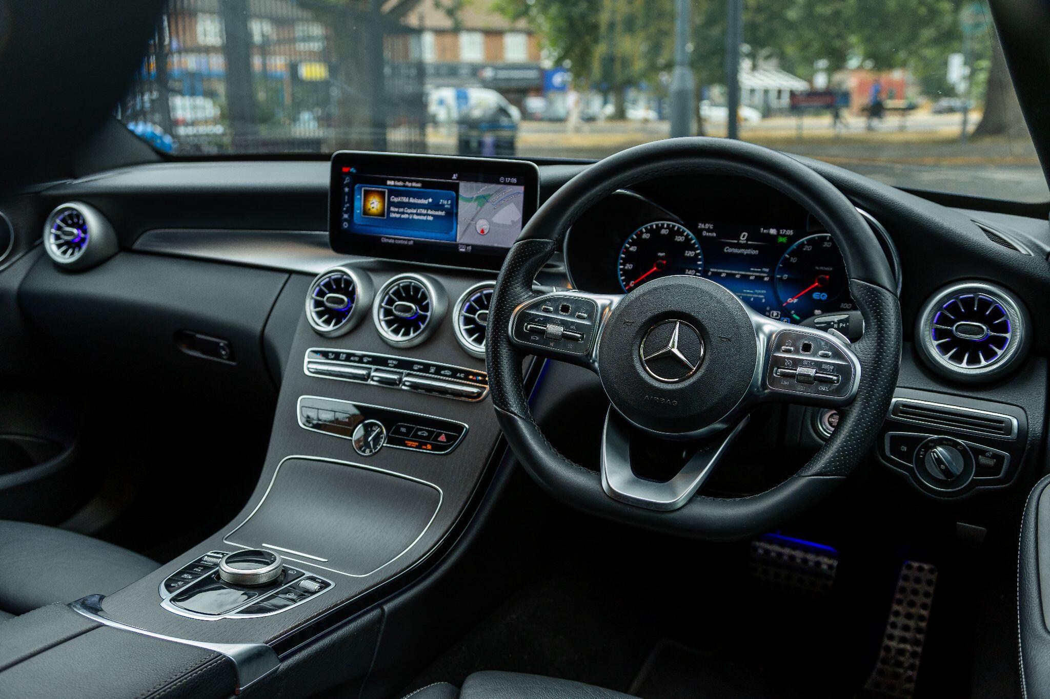 Mercedes-Benz C-Class view 20