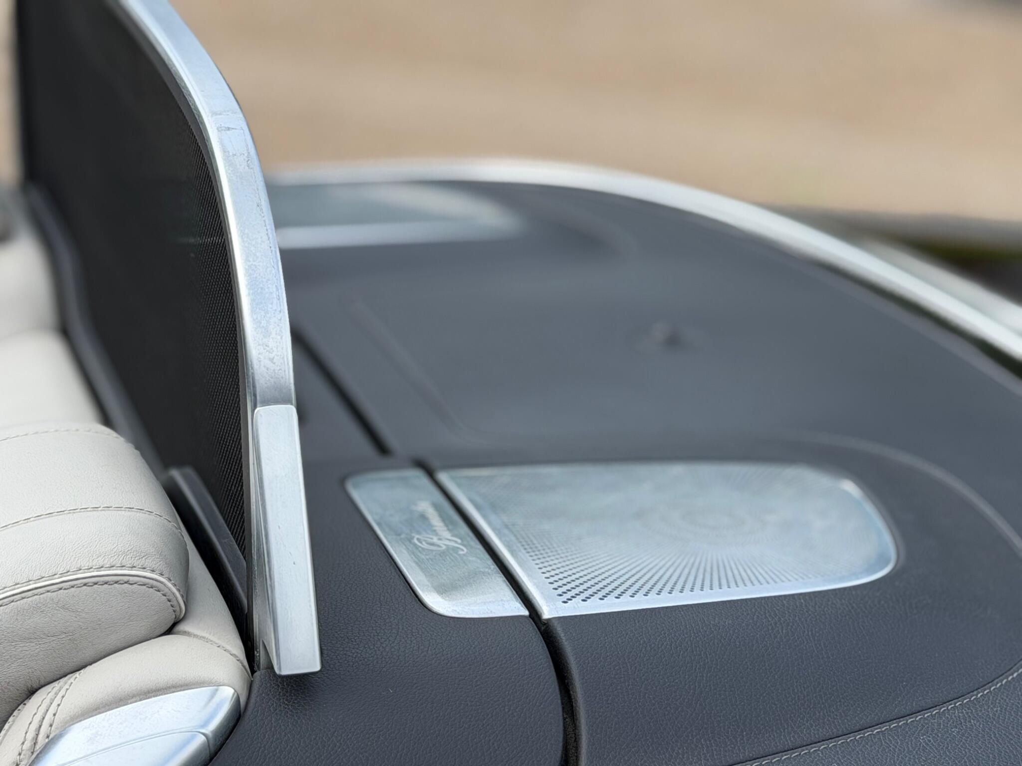 Mercedes-Benz S Class view 33