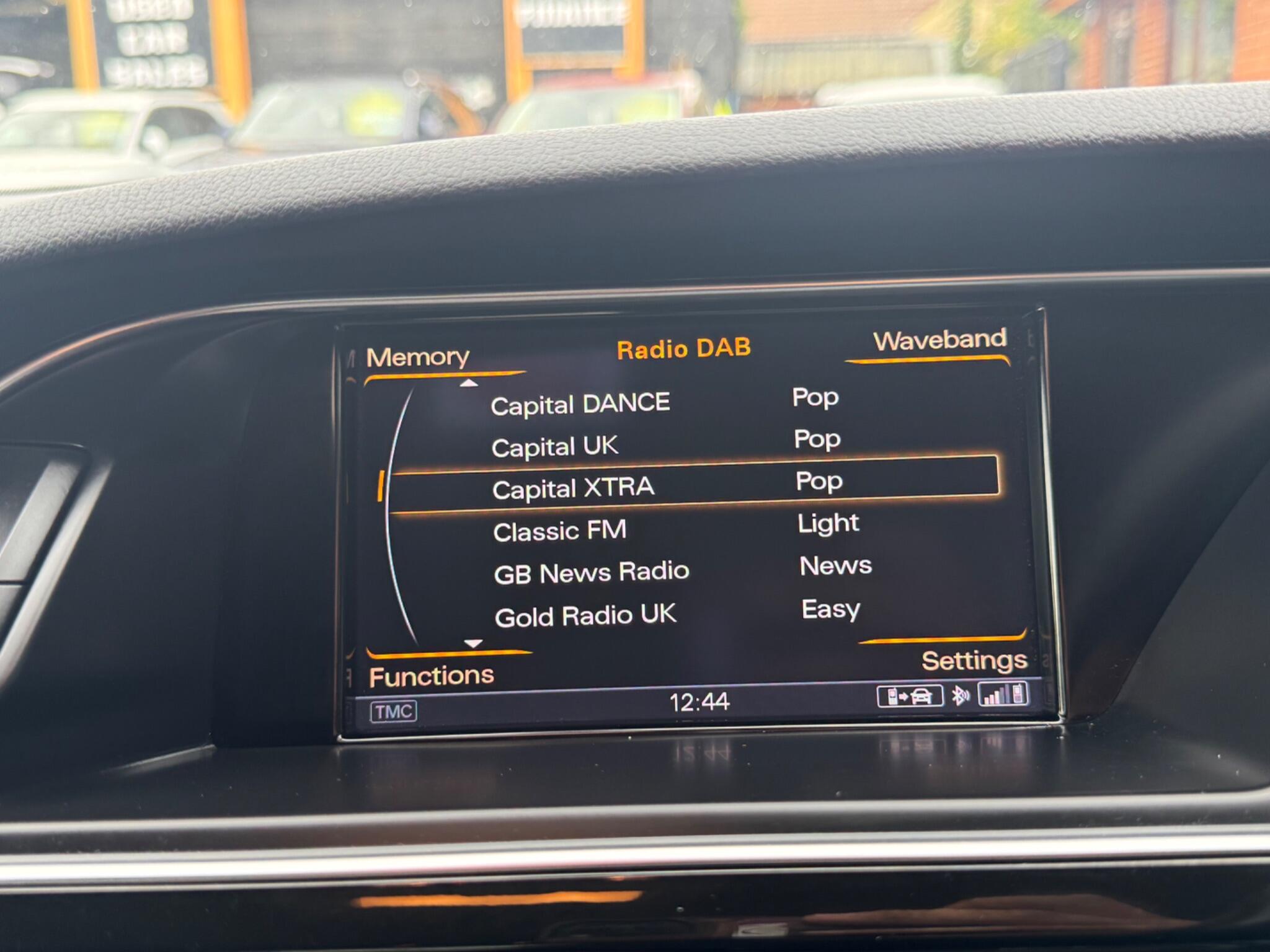 Audi S5 view 33