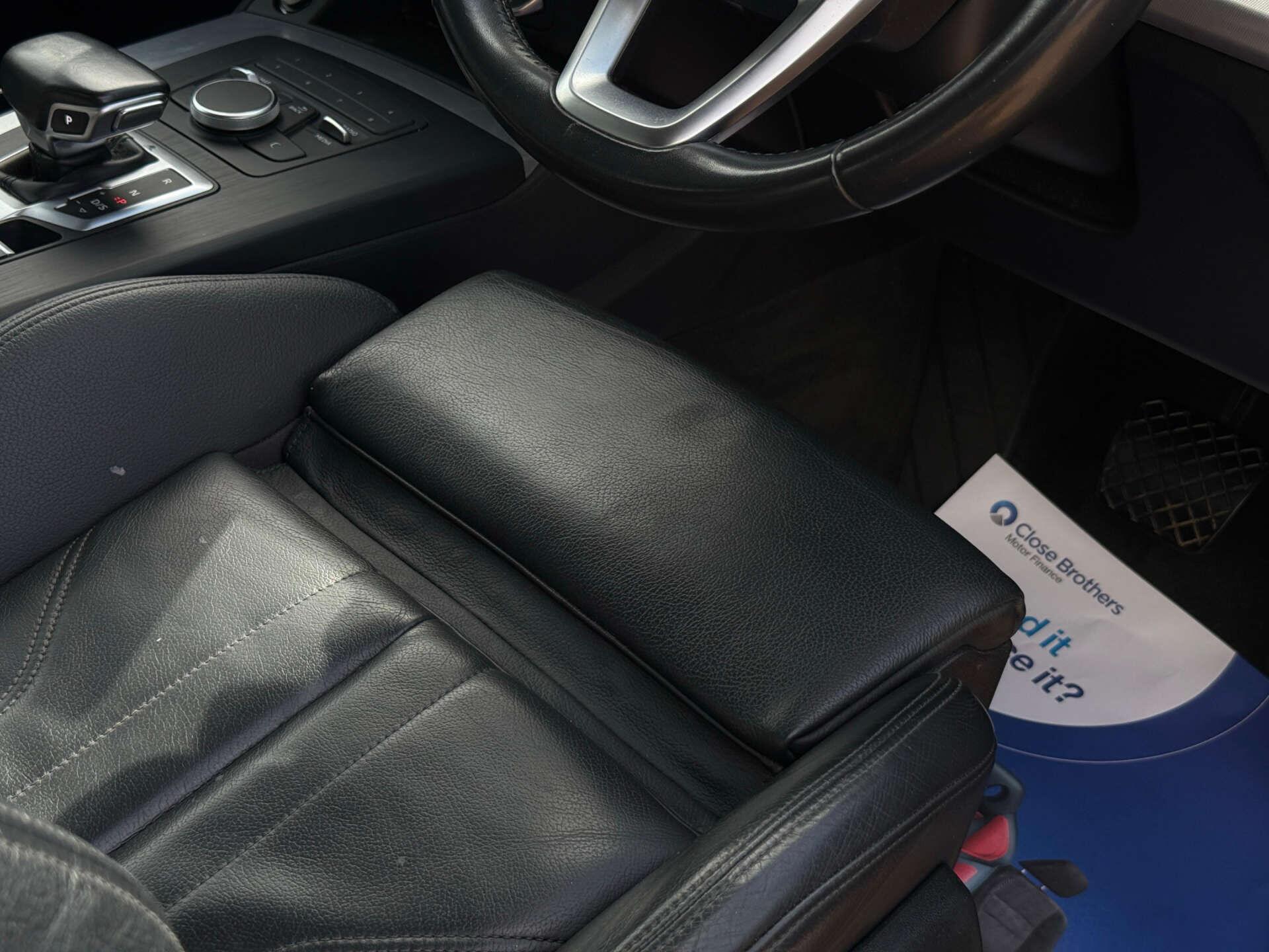 Audi Q5 view 23