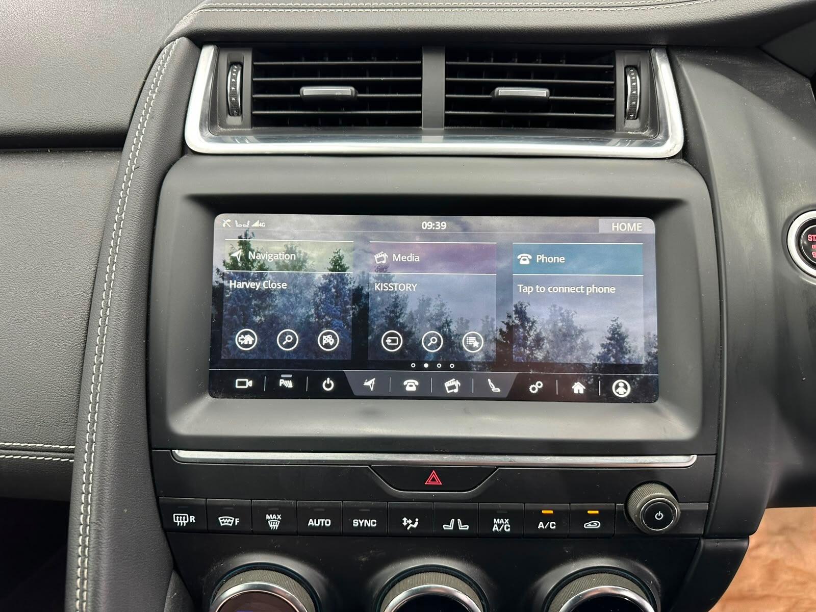 Jaguar E-Pace view 34