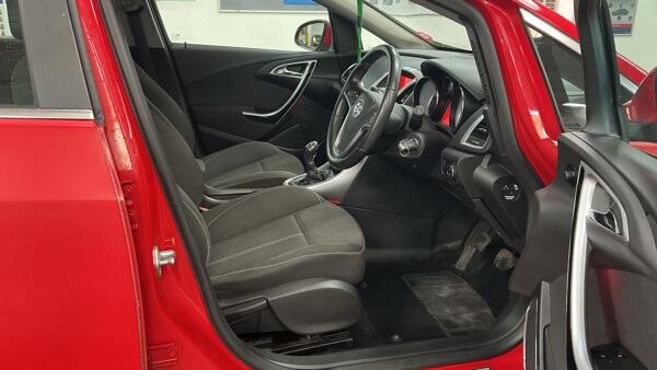 Vauxhall Astra view 11