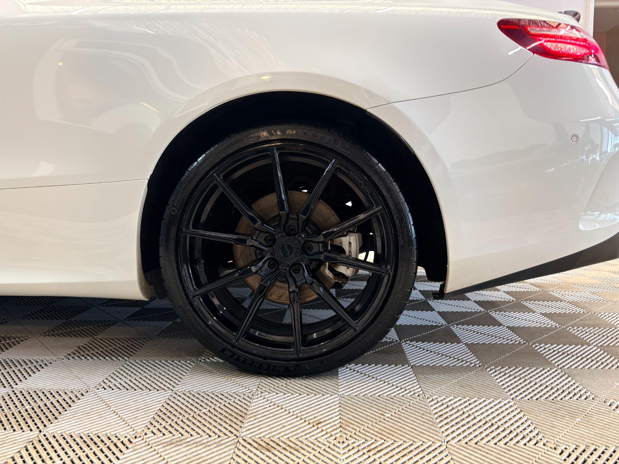 Mercedes-Benz E-Class view 6