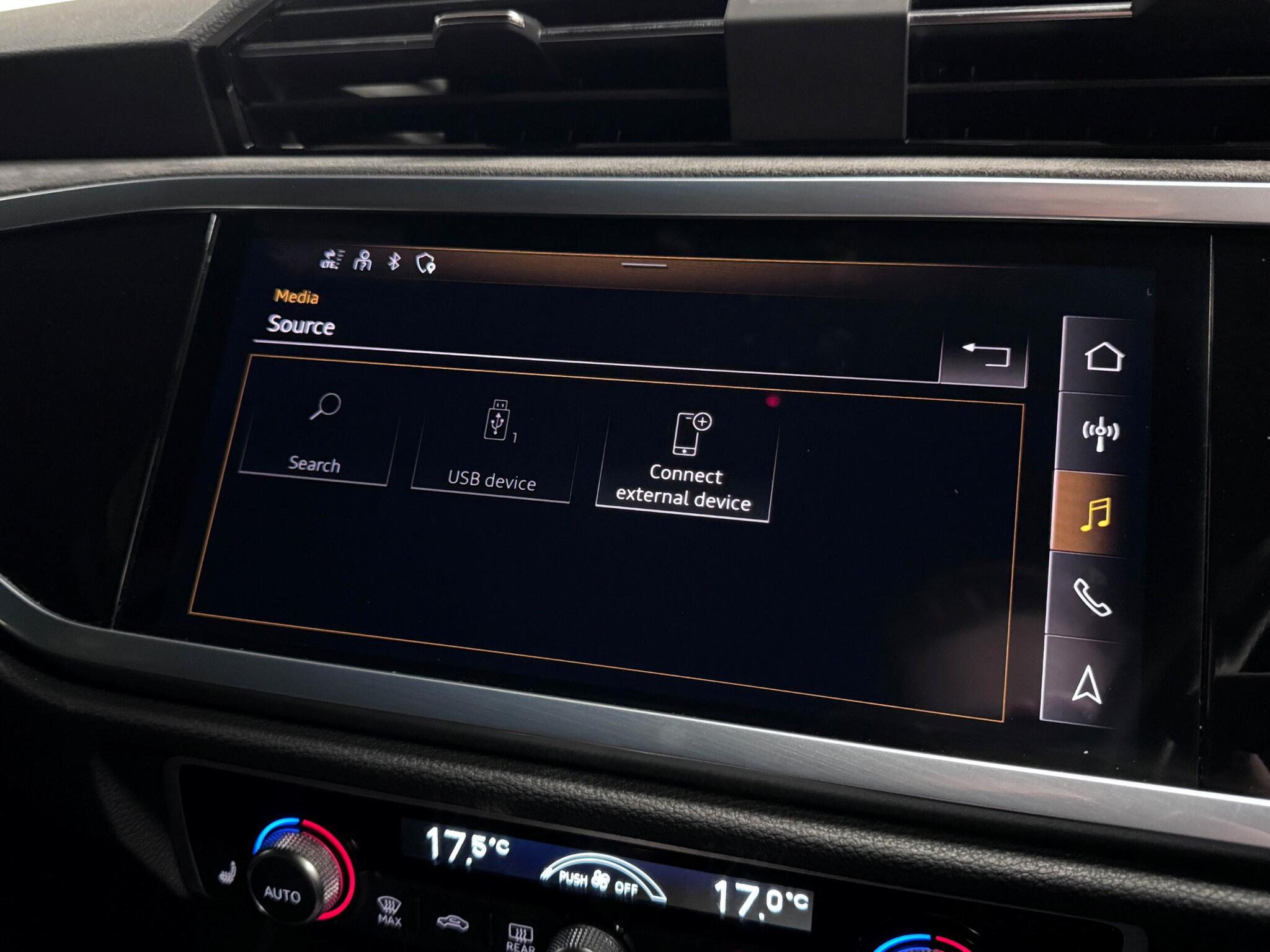 Audi RS Q3 view 50