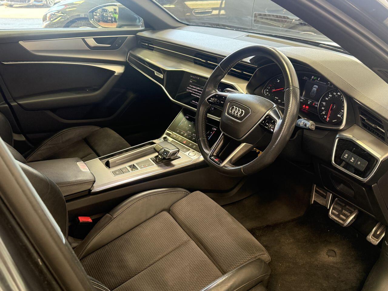 Audi A6 Avant view 32