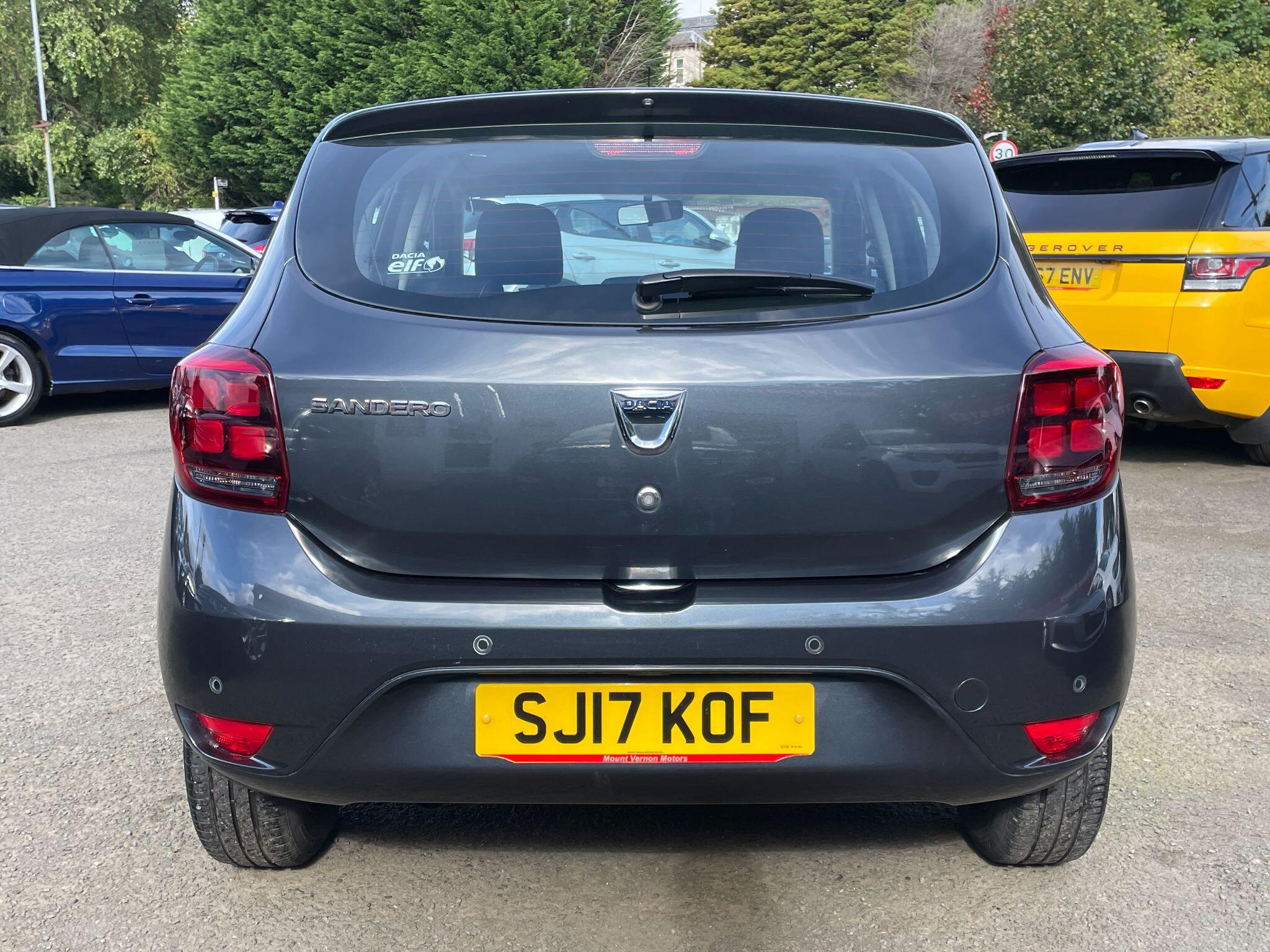 Dacia Sandero view 10