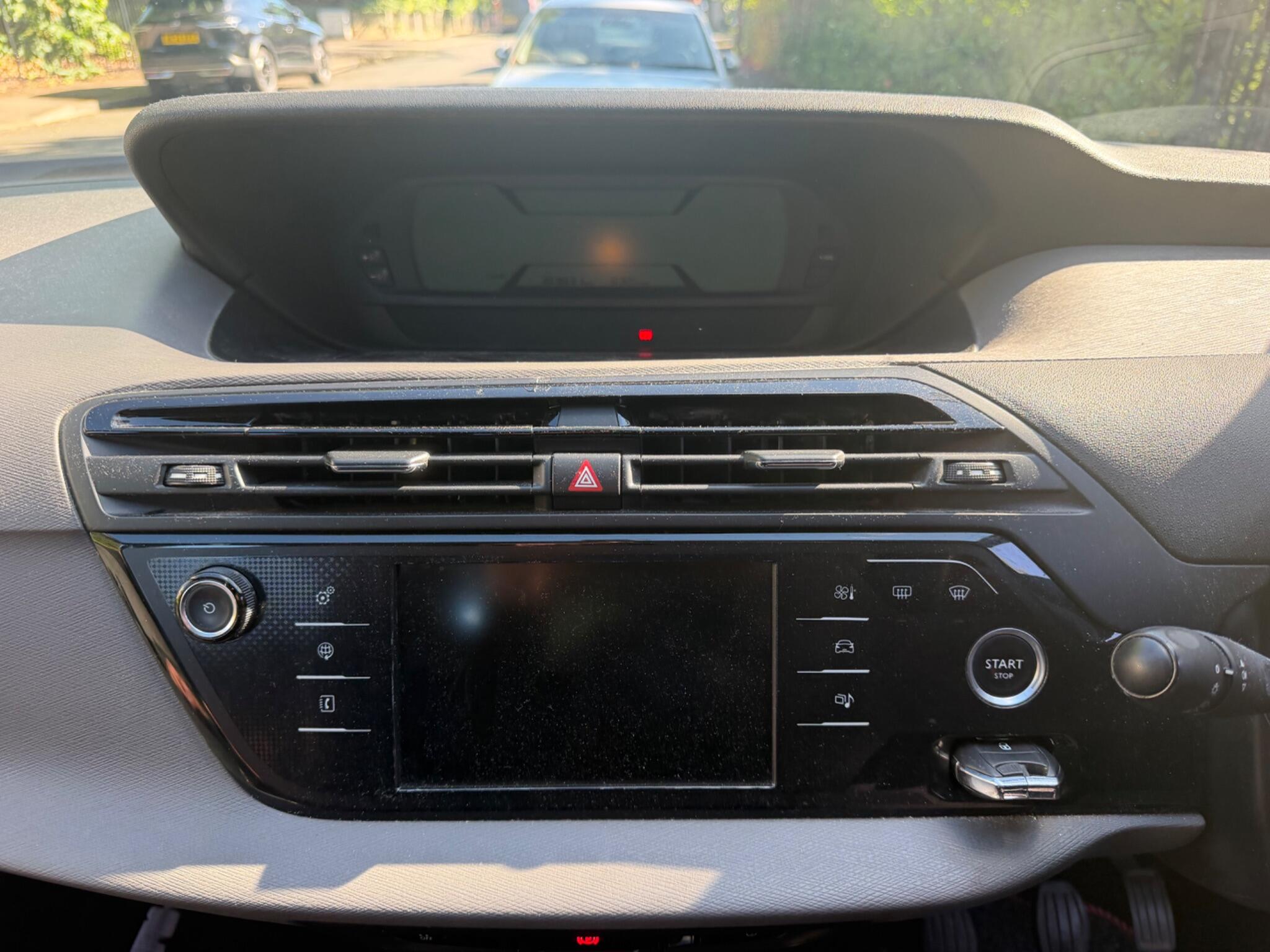 Citroen C4 Picasso view 12