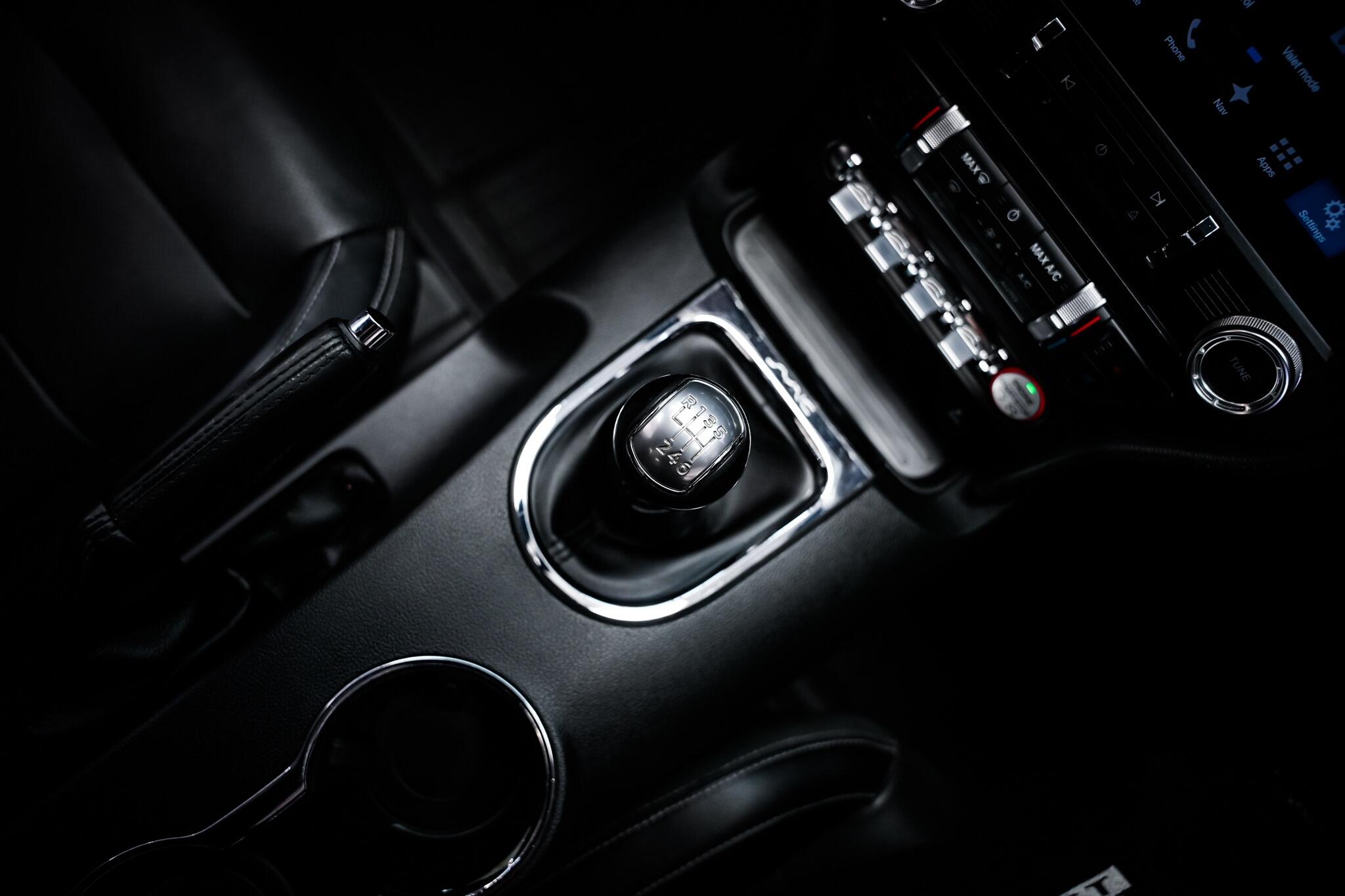 Ford Mustang view 5