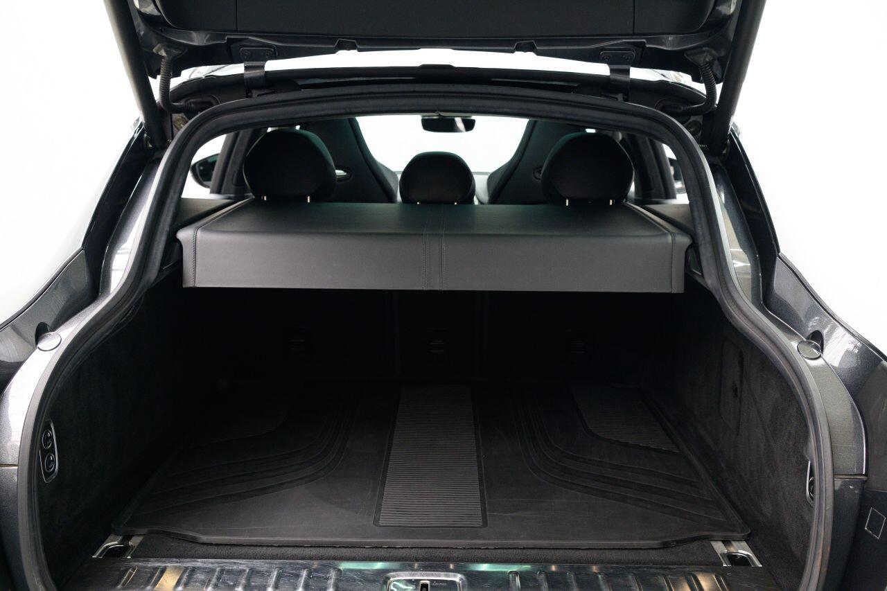 Aston Martin DBX view 28