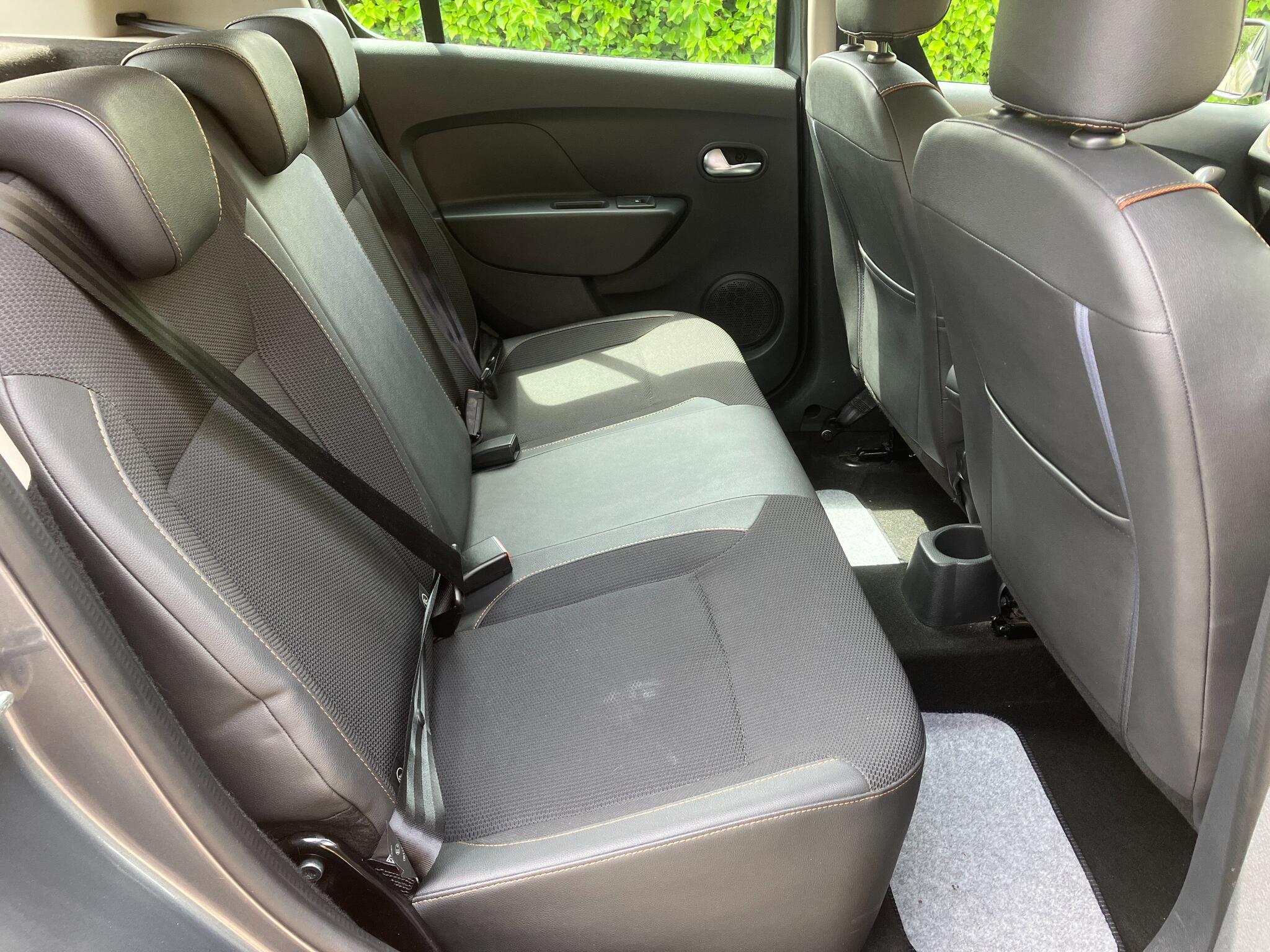 Dacia Sandero Stepway view 10