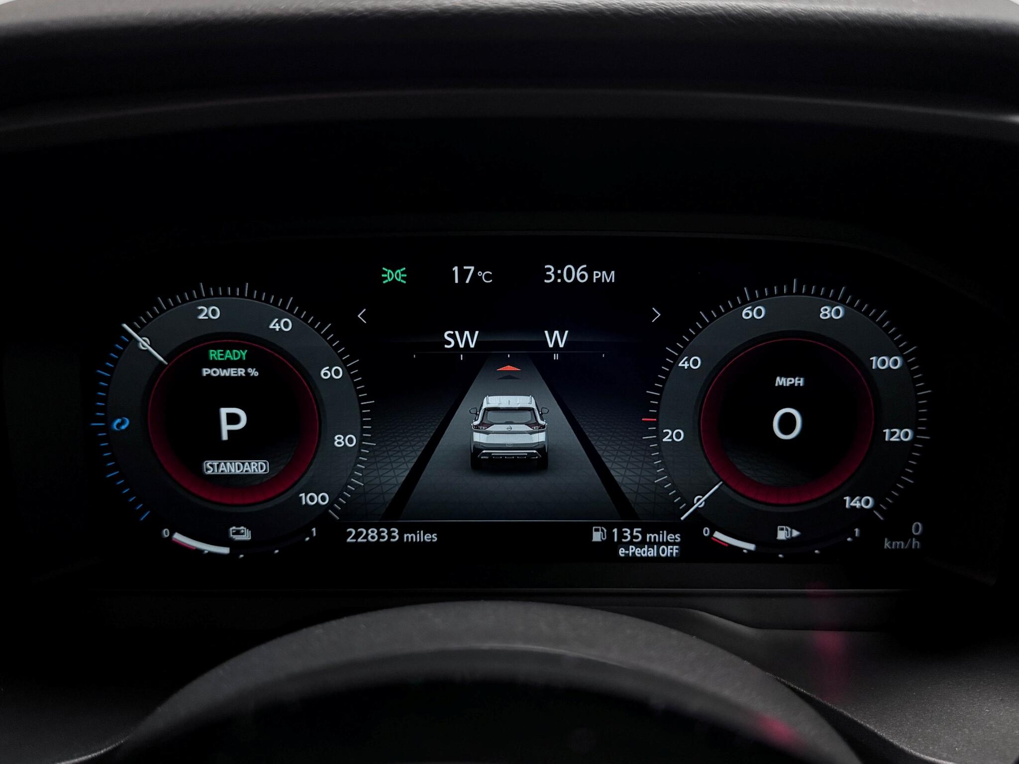 Nissan X-Trail view 35