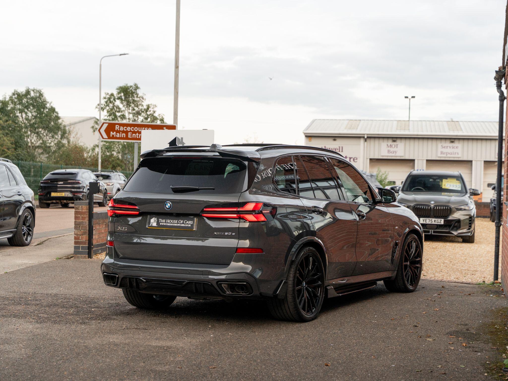 BMW X5 view 17