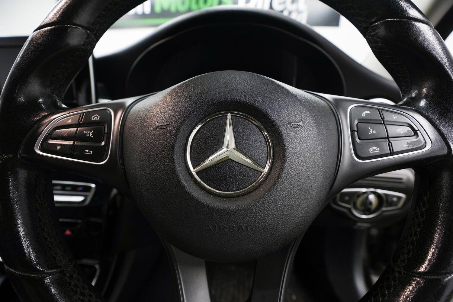 Mercedes-Benz C-Class view 19