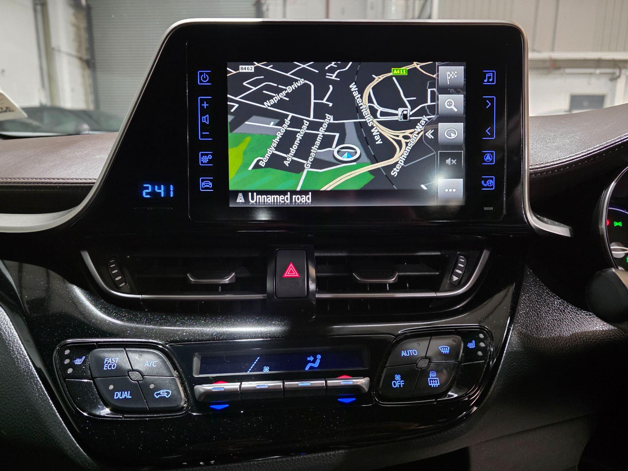 Toyota C-HR view 7