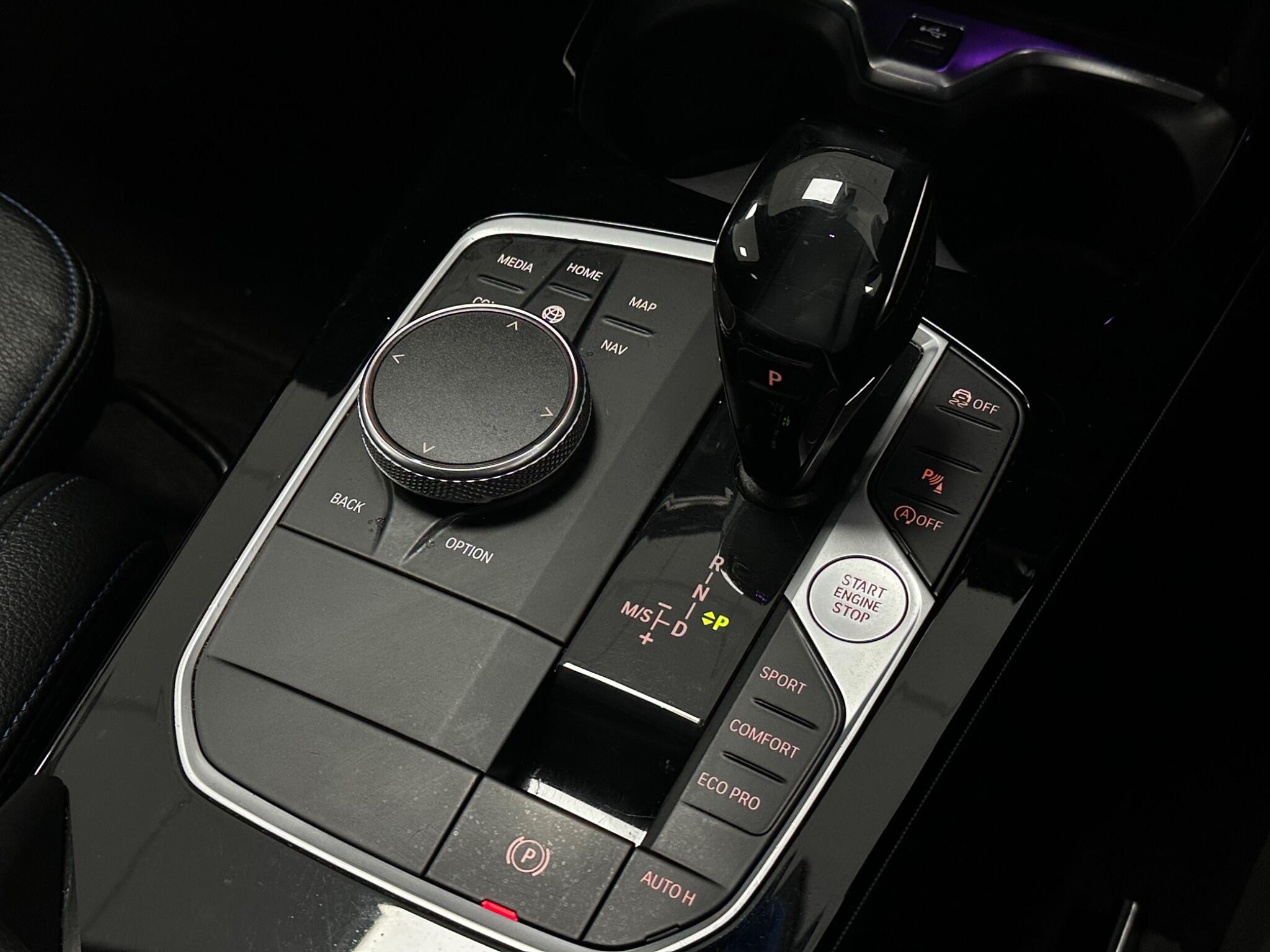BMW 1 Series view 25