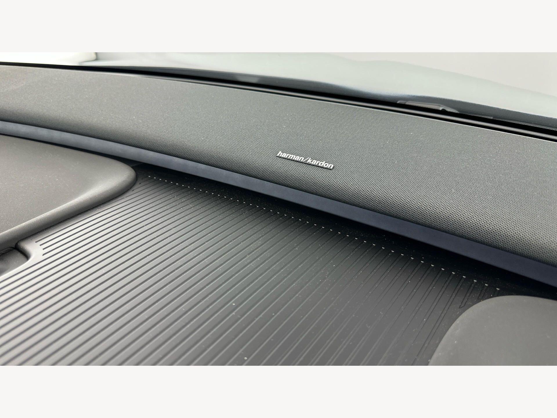 Volvo Ex30 view 23