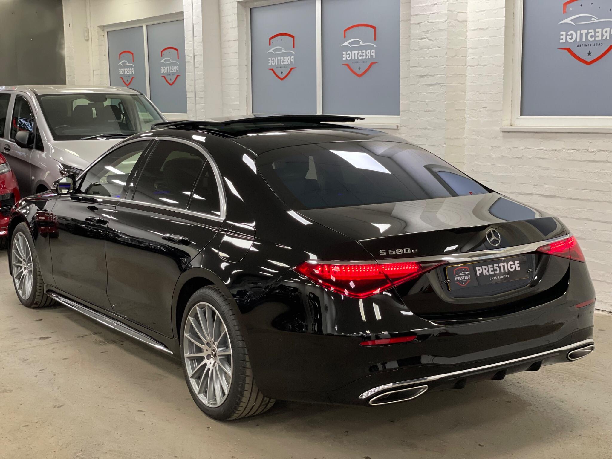 Mercedes-Benz S-Class view 23