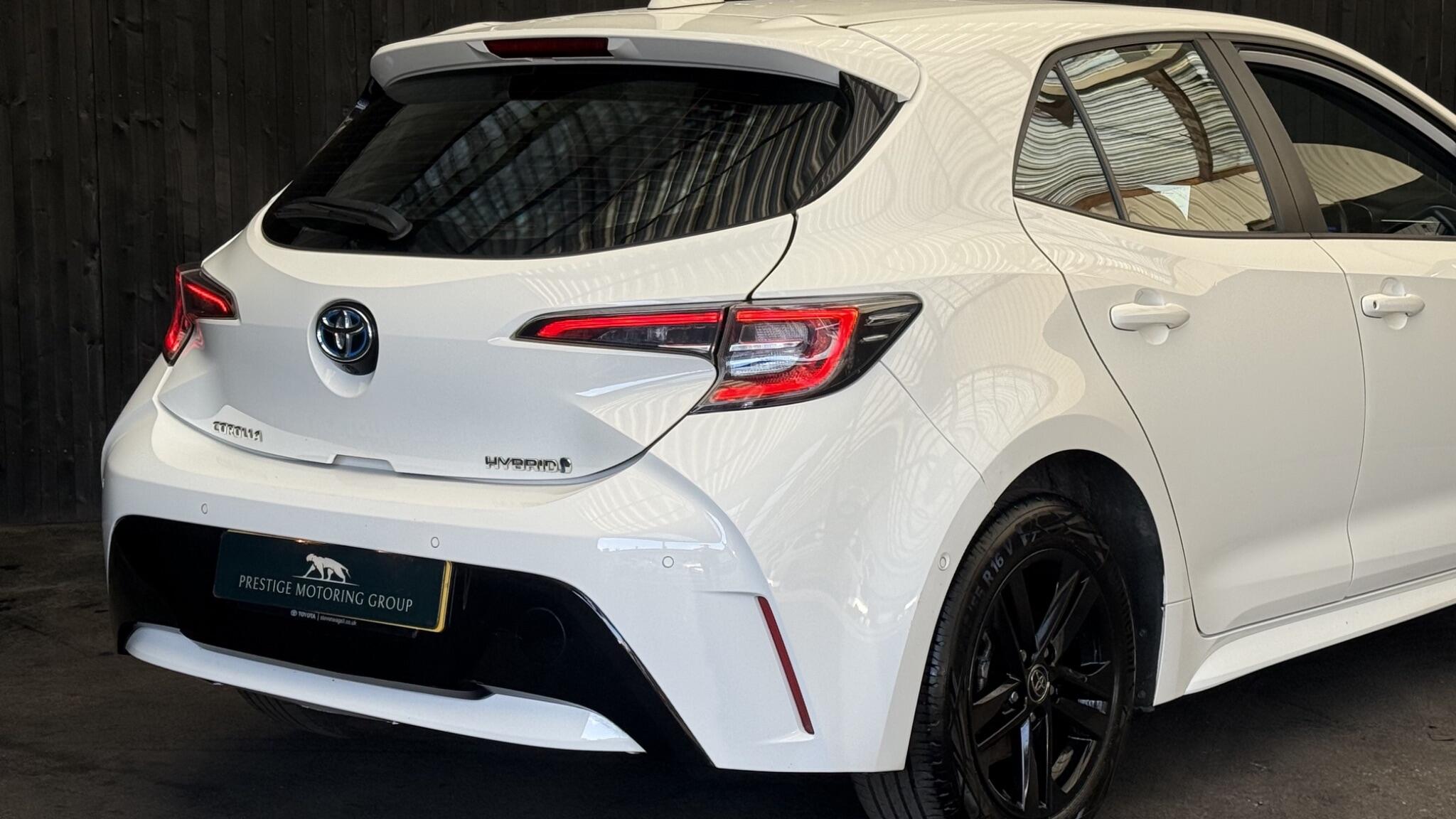Toyota Corolla view 11
